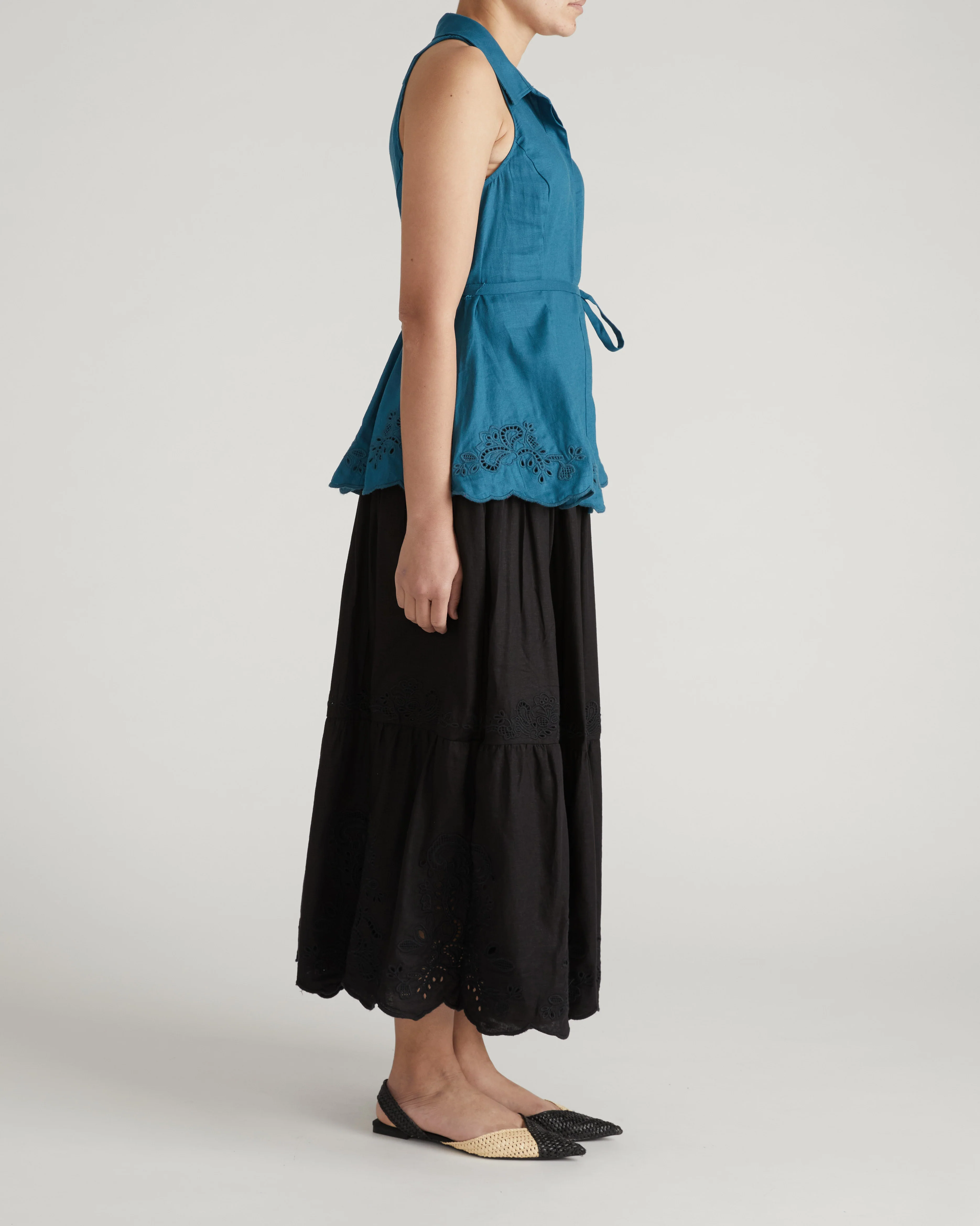 Adelaide Embroidered Sleeveless Linen Shirt - Ink Blue - Image 6