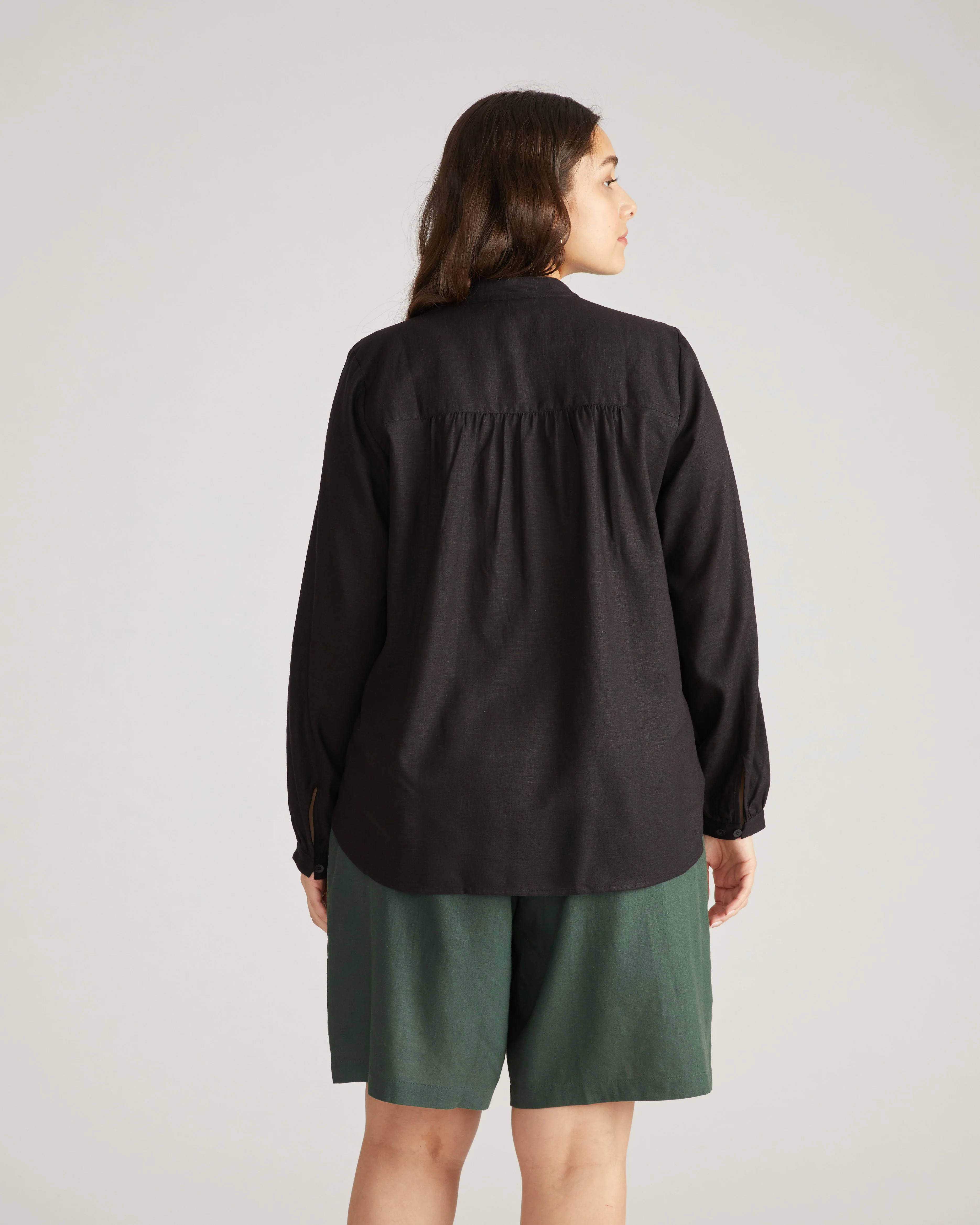 Avalon Linen Blouse - Black - Image 5