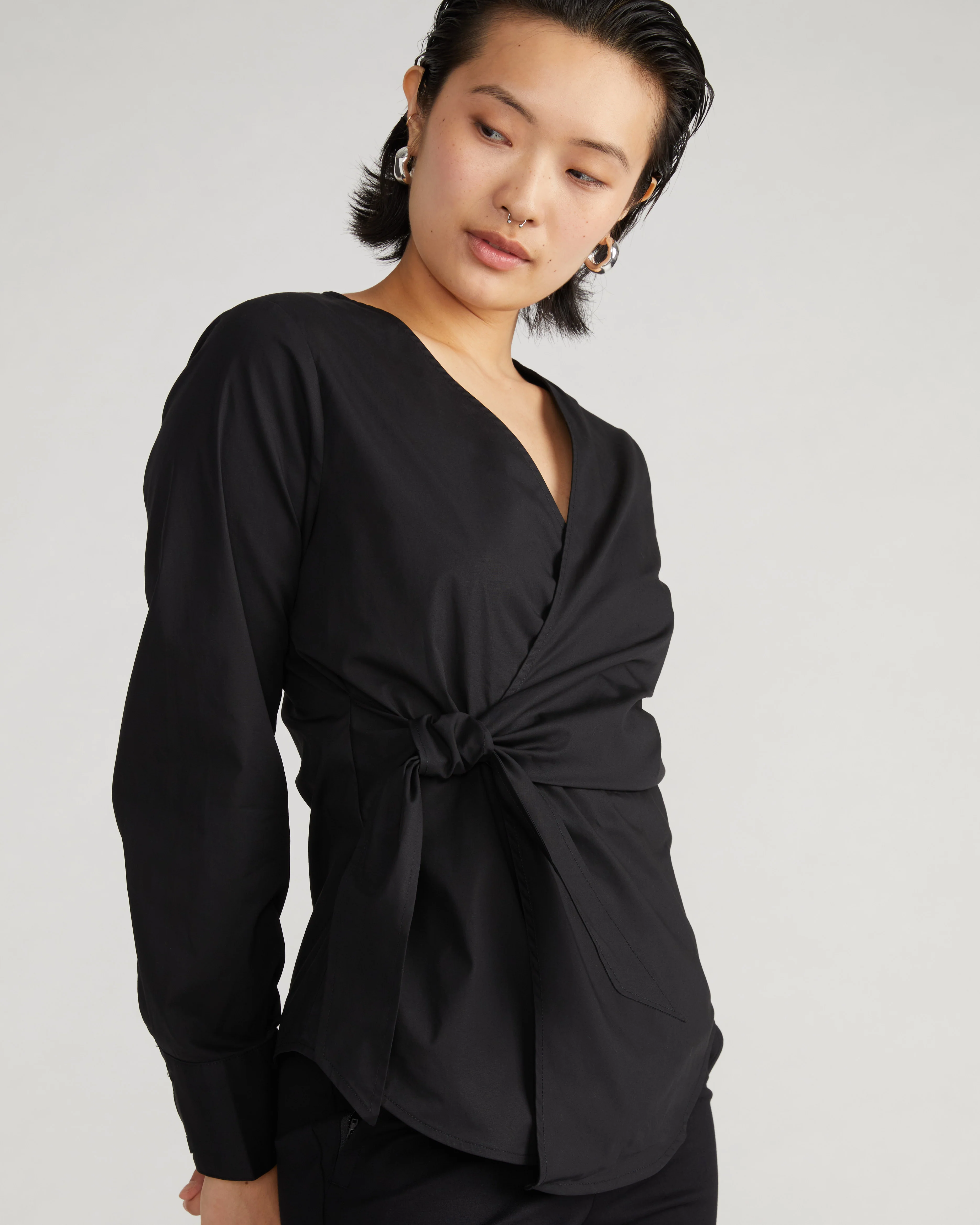 Beacon Stretch Poplin Wrap Shirt - Black - Image 3