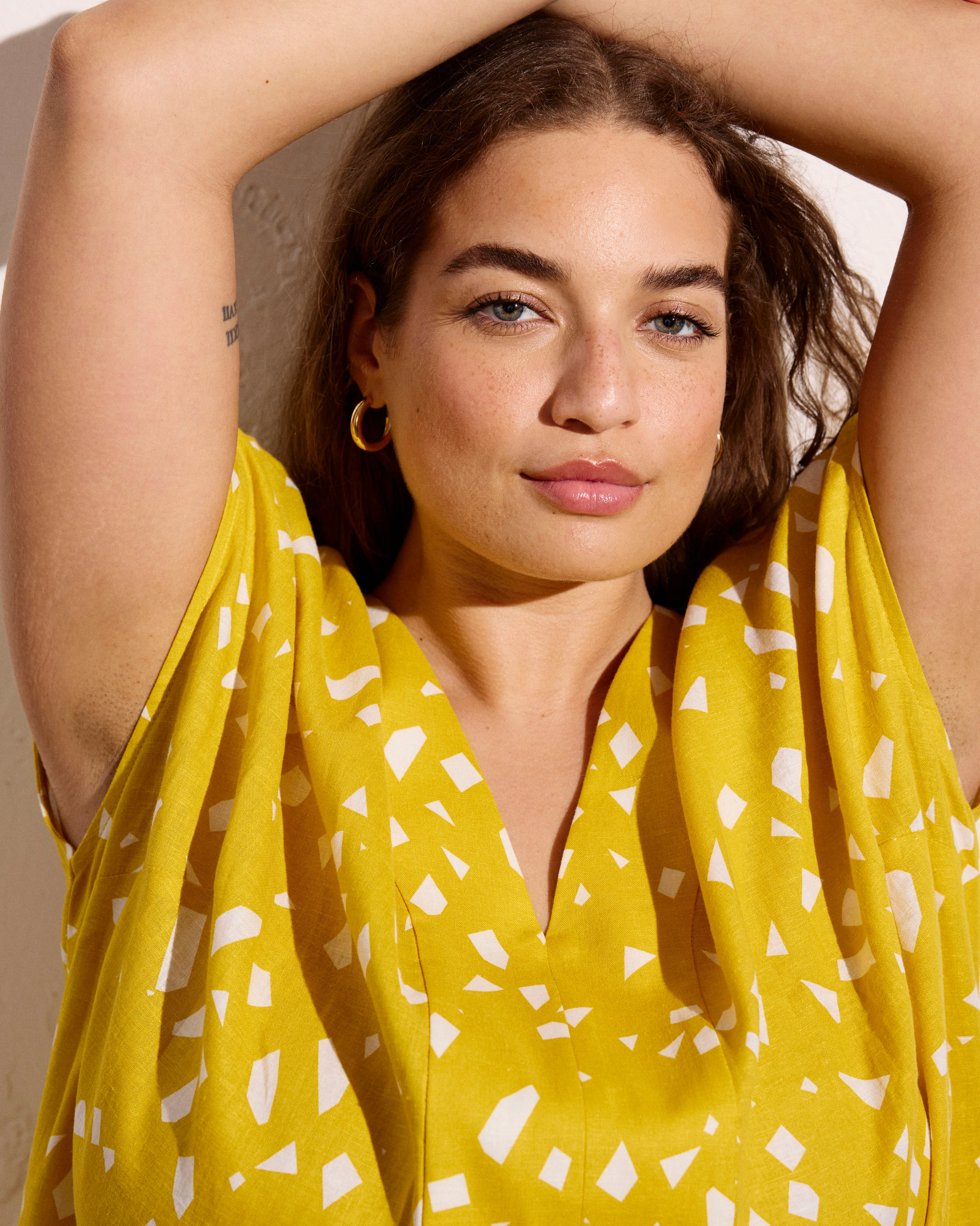 Cabana Linen Kaftan - Yellow Confetti Print - Image 2