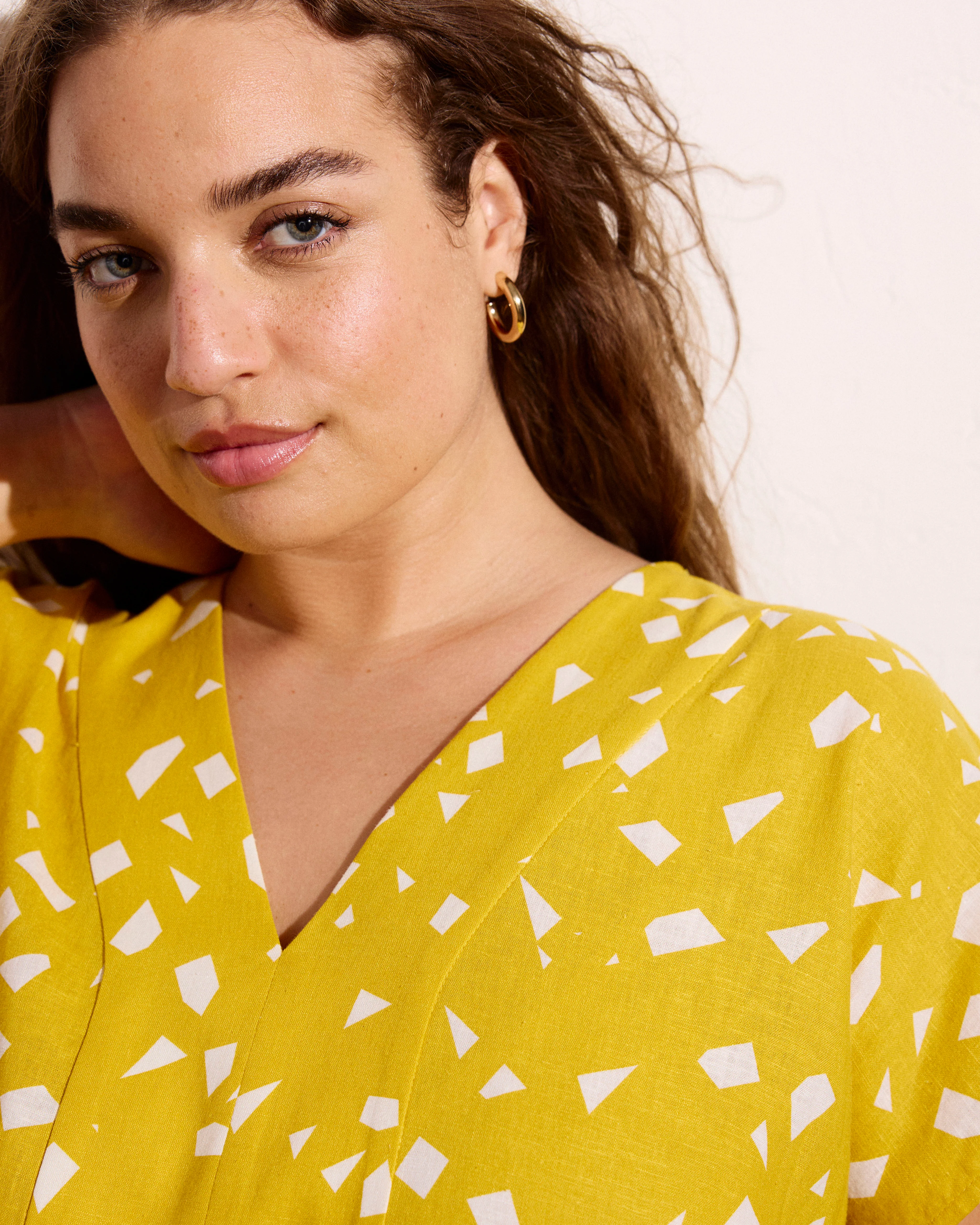 Cabana Linen Kaftan - Yellow Confetti Print - Image 4