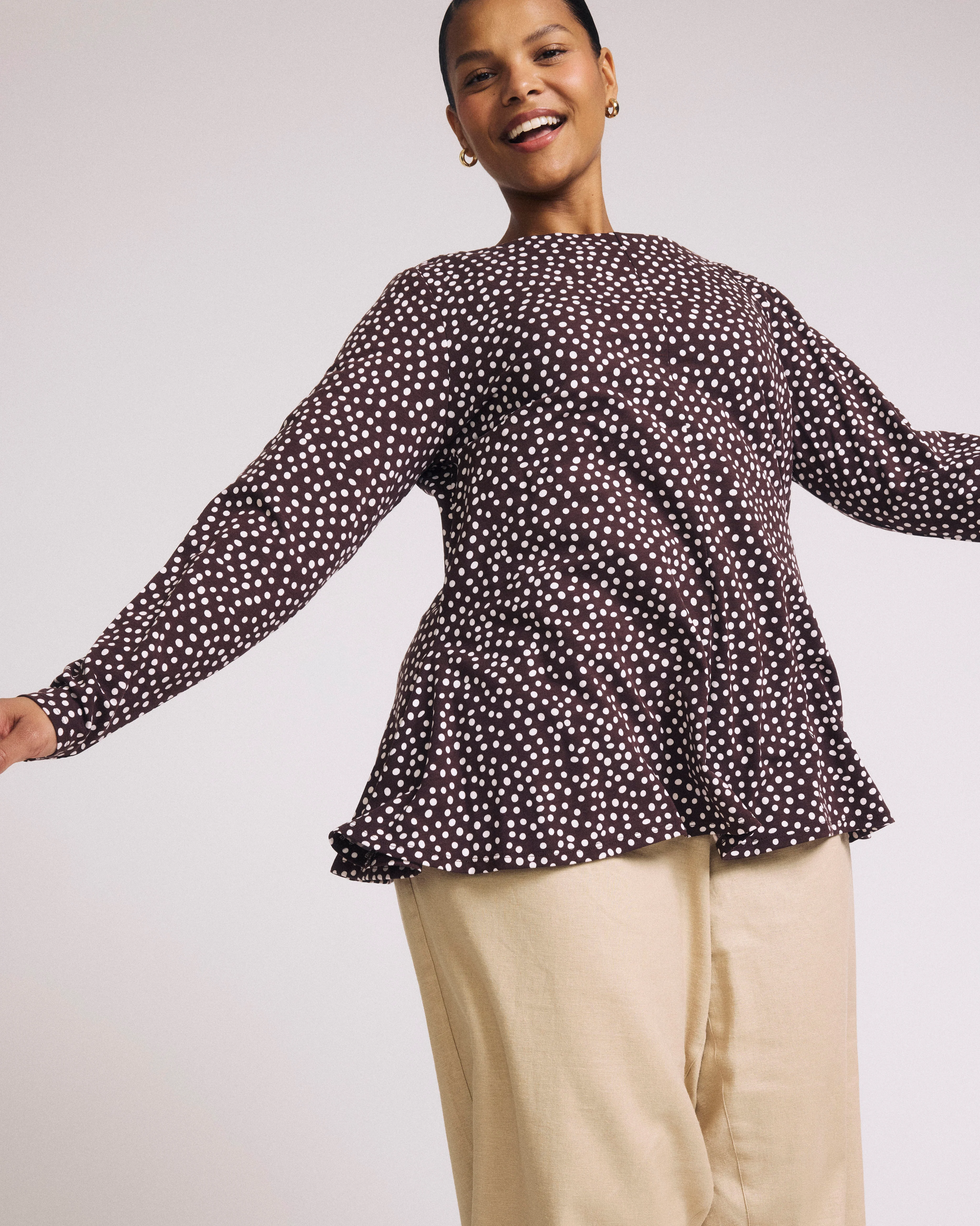 Cassandra Divine Jersey Top - Brown/White Dot Print - Image 3