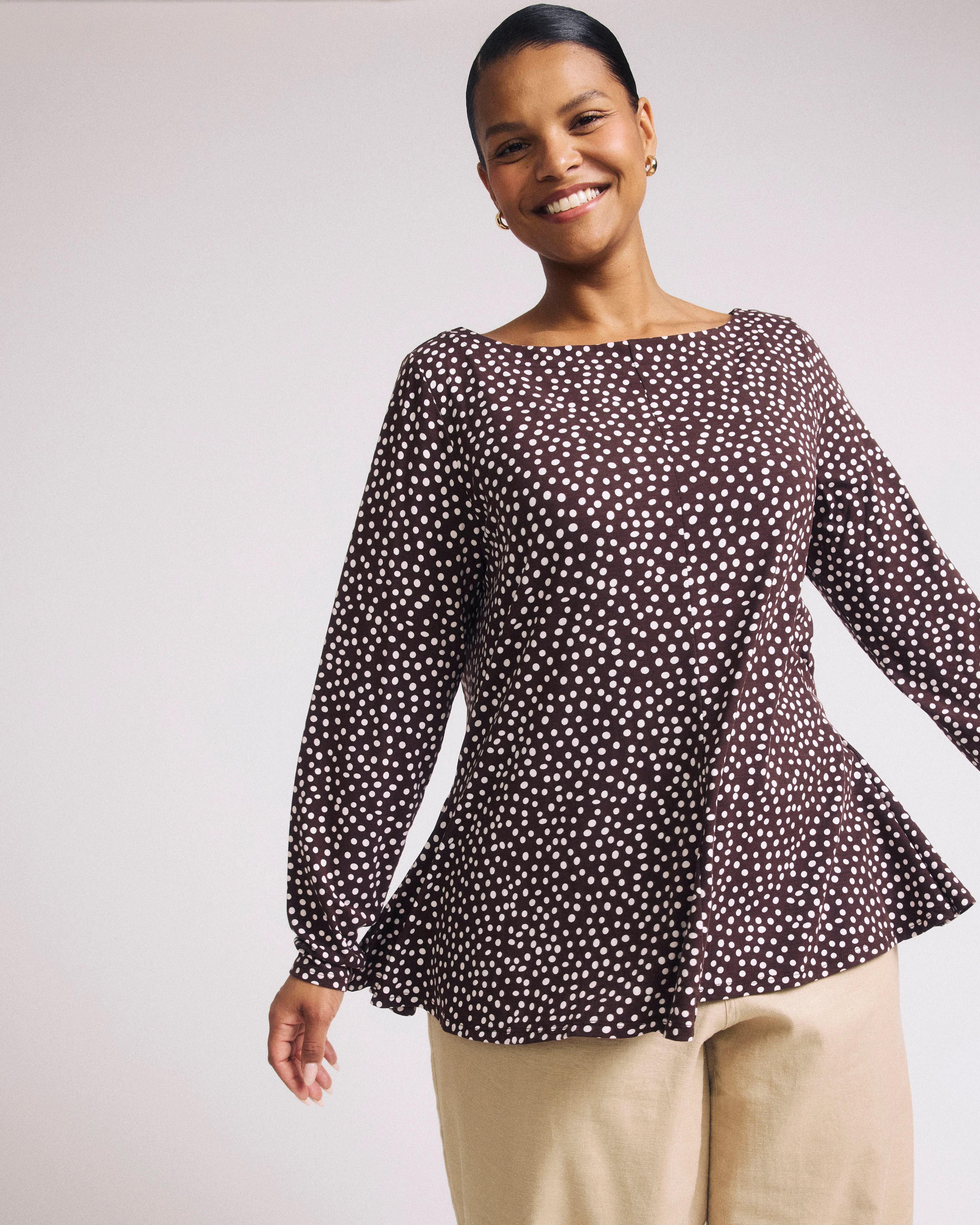 Cassandra Divine Jersey Top - Brown/White Dot Print - Image 5