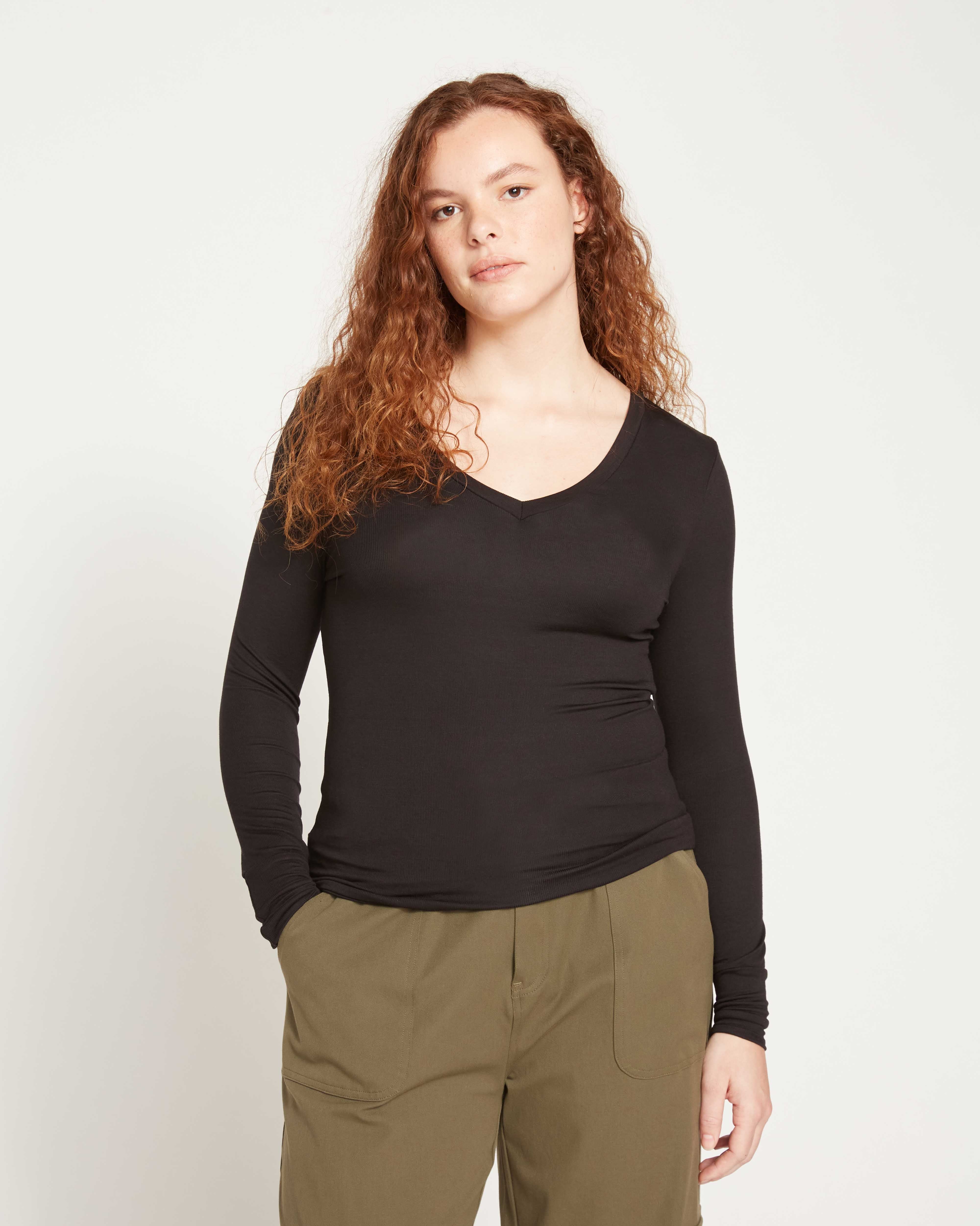 Cloud Rib Long Sleeve V-Neck Tee - Black - Image 5