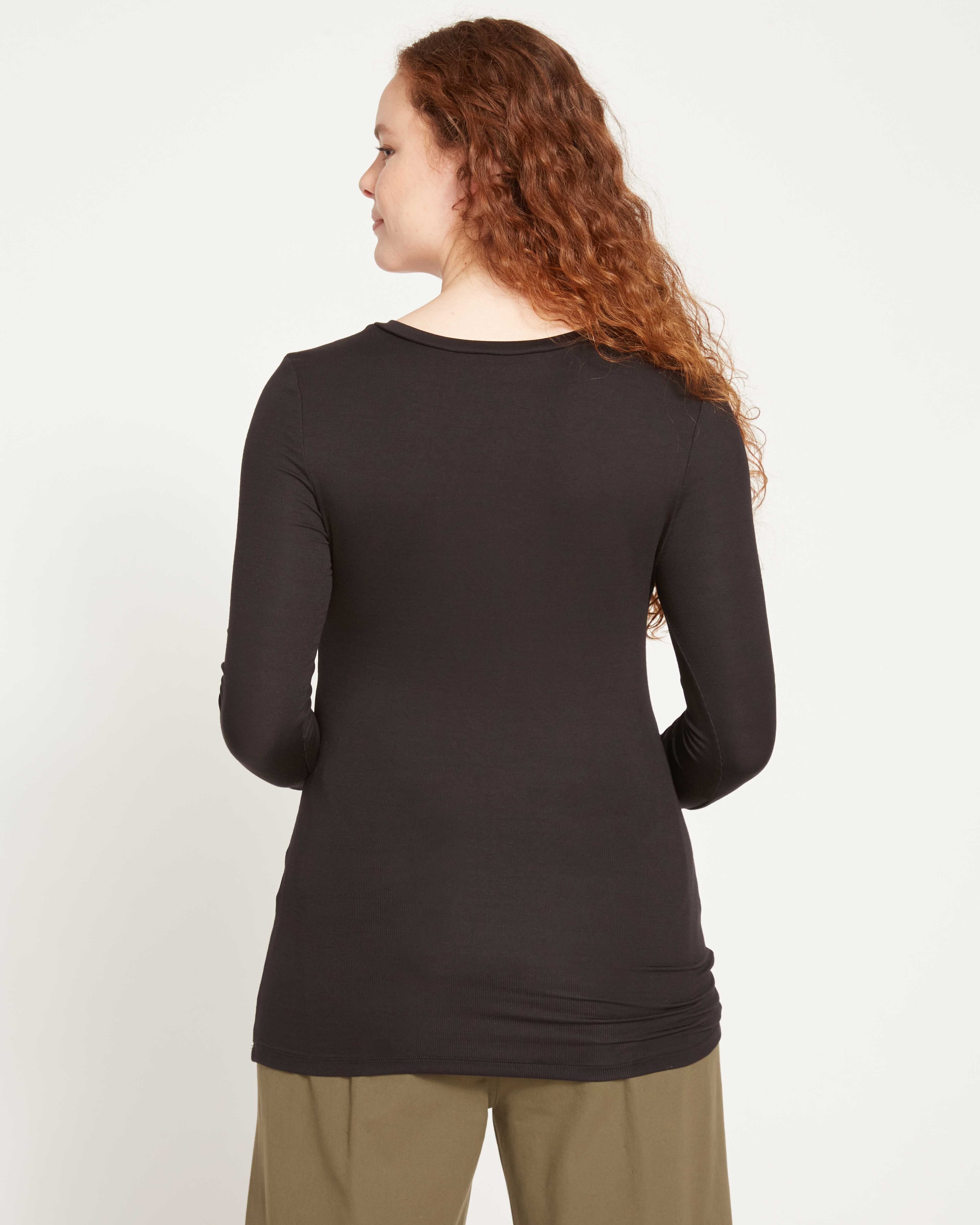 Cloud Rib Long Sleeve V-Neck Tee - Black - Image 7