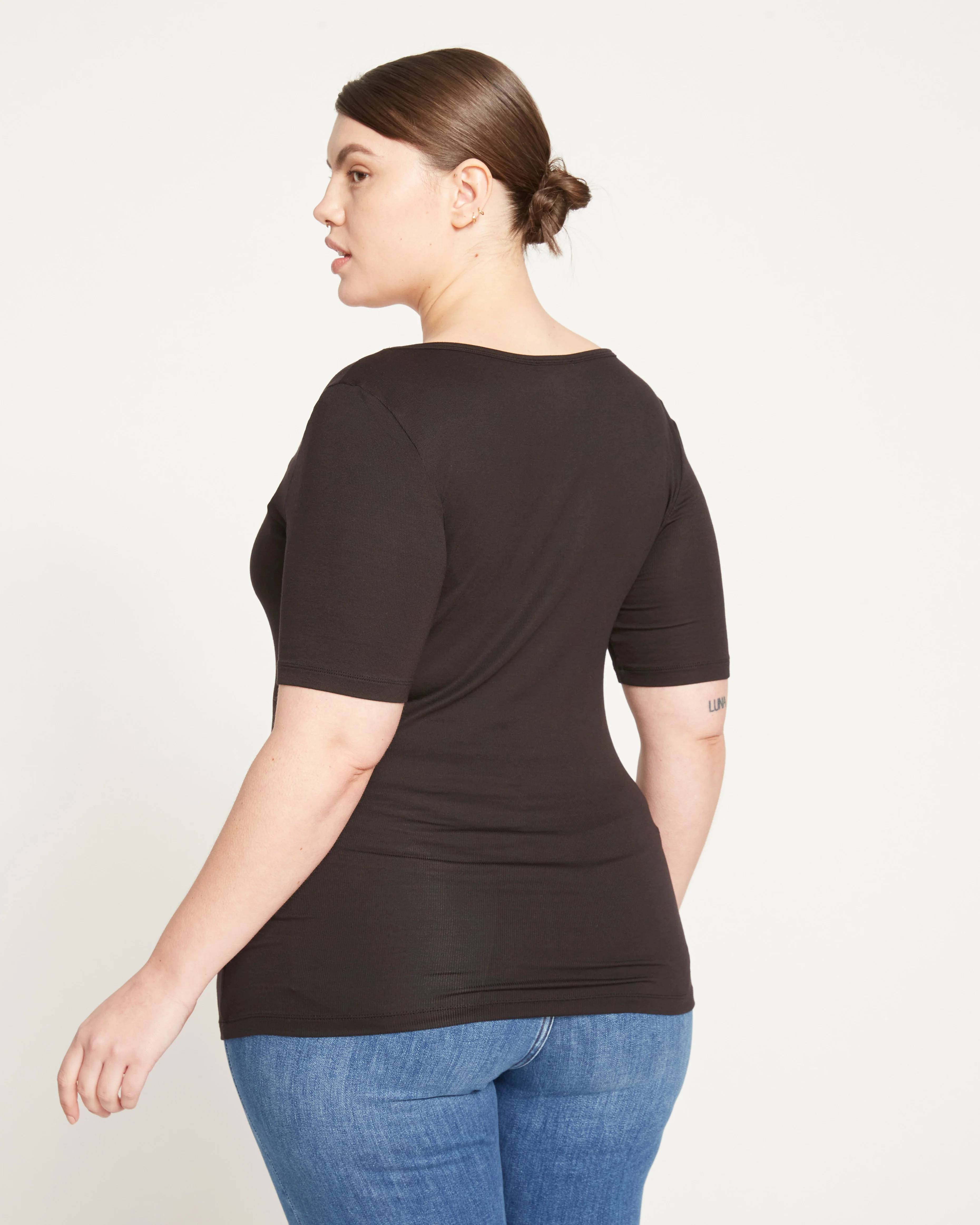Cloud Rib Short Sleeve Square Neck Tee - Black - Image 5