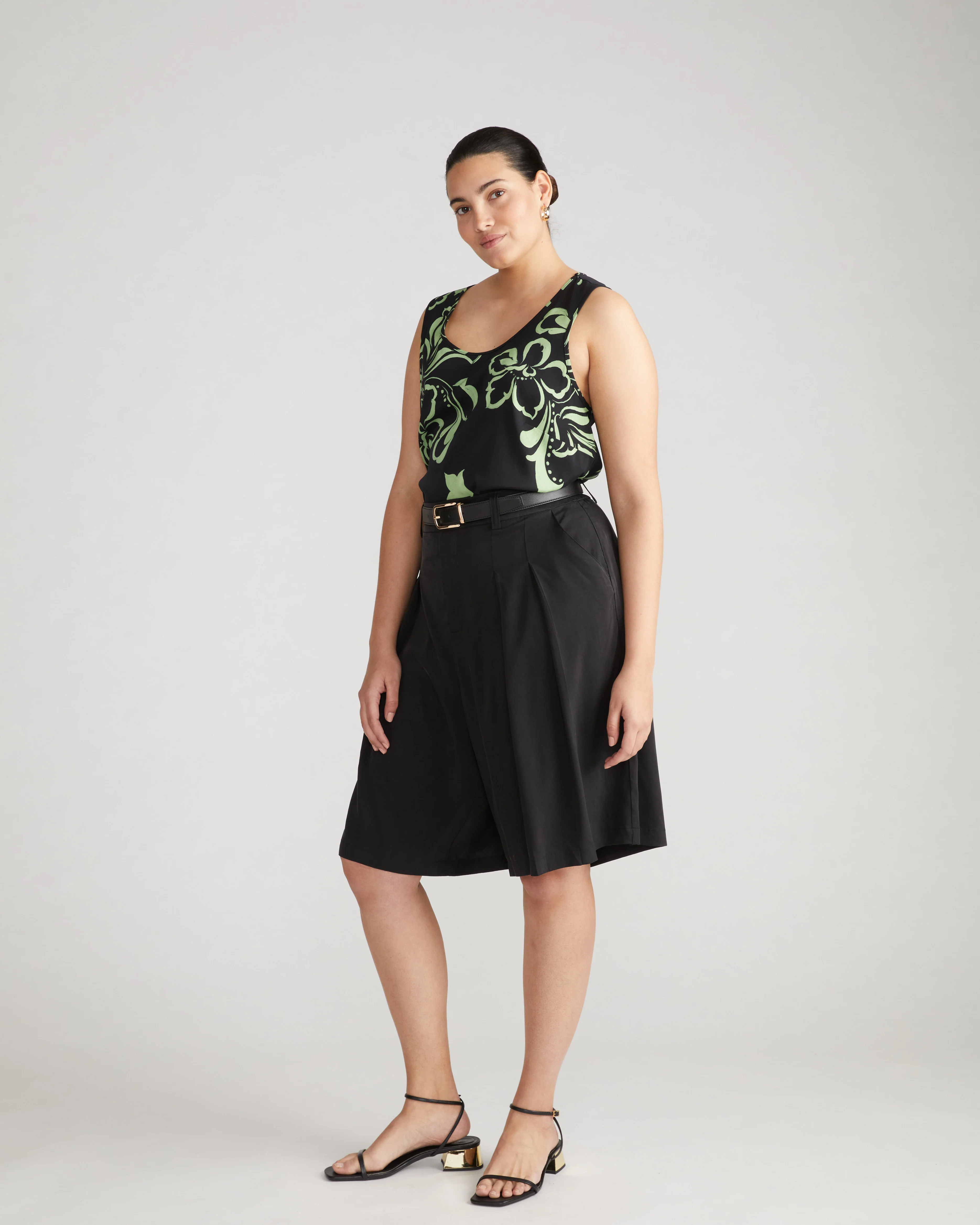 Cooling Stretch Cupro Bermuda Shorts - Black - Image 3