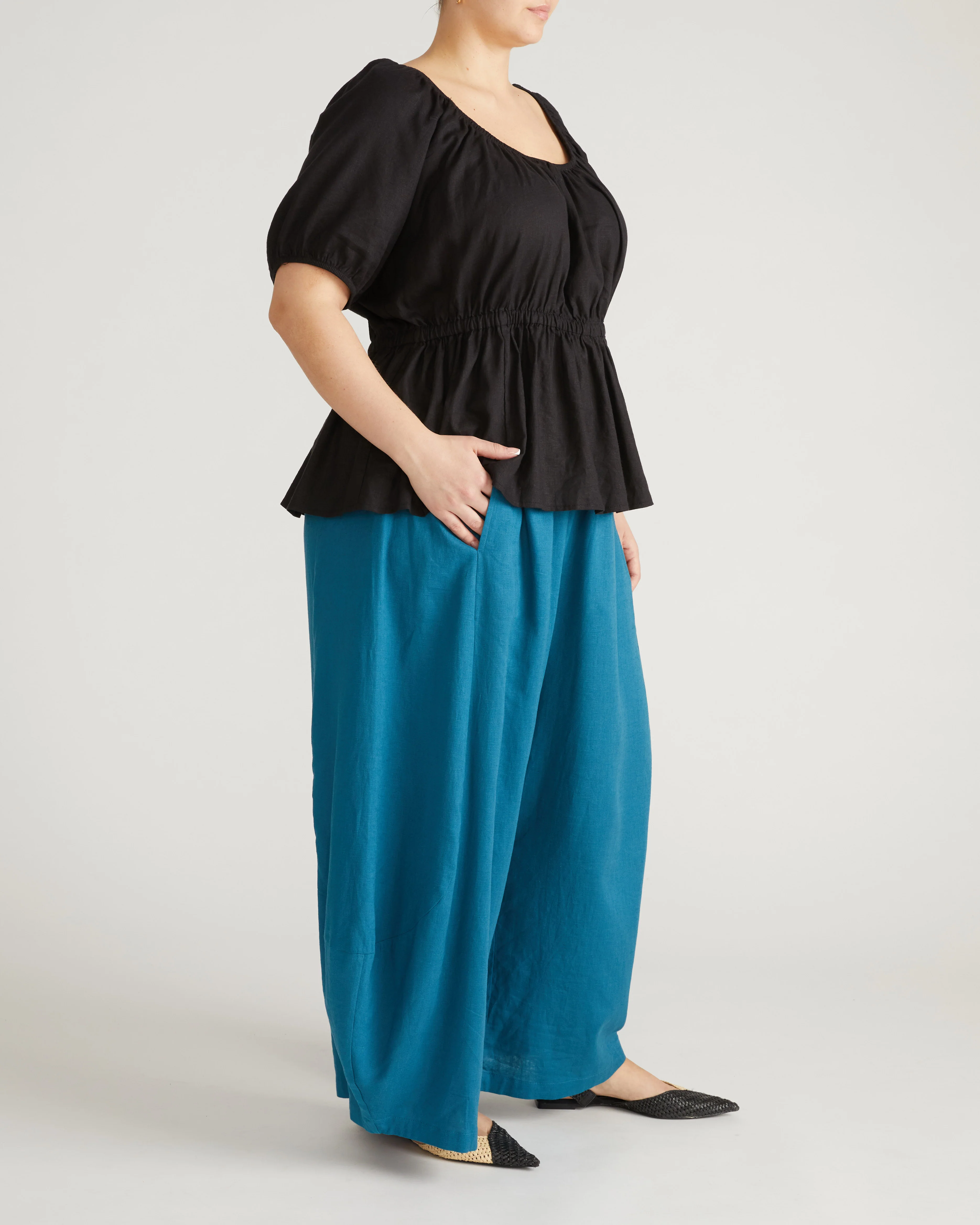 Cosma Barrel Leg Linen Pants - Ink Blue - Image 3