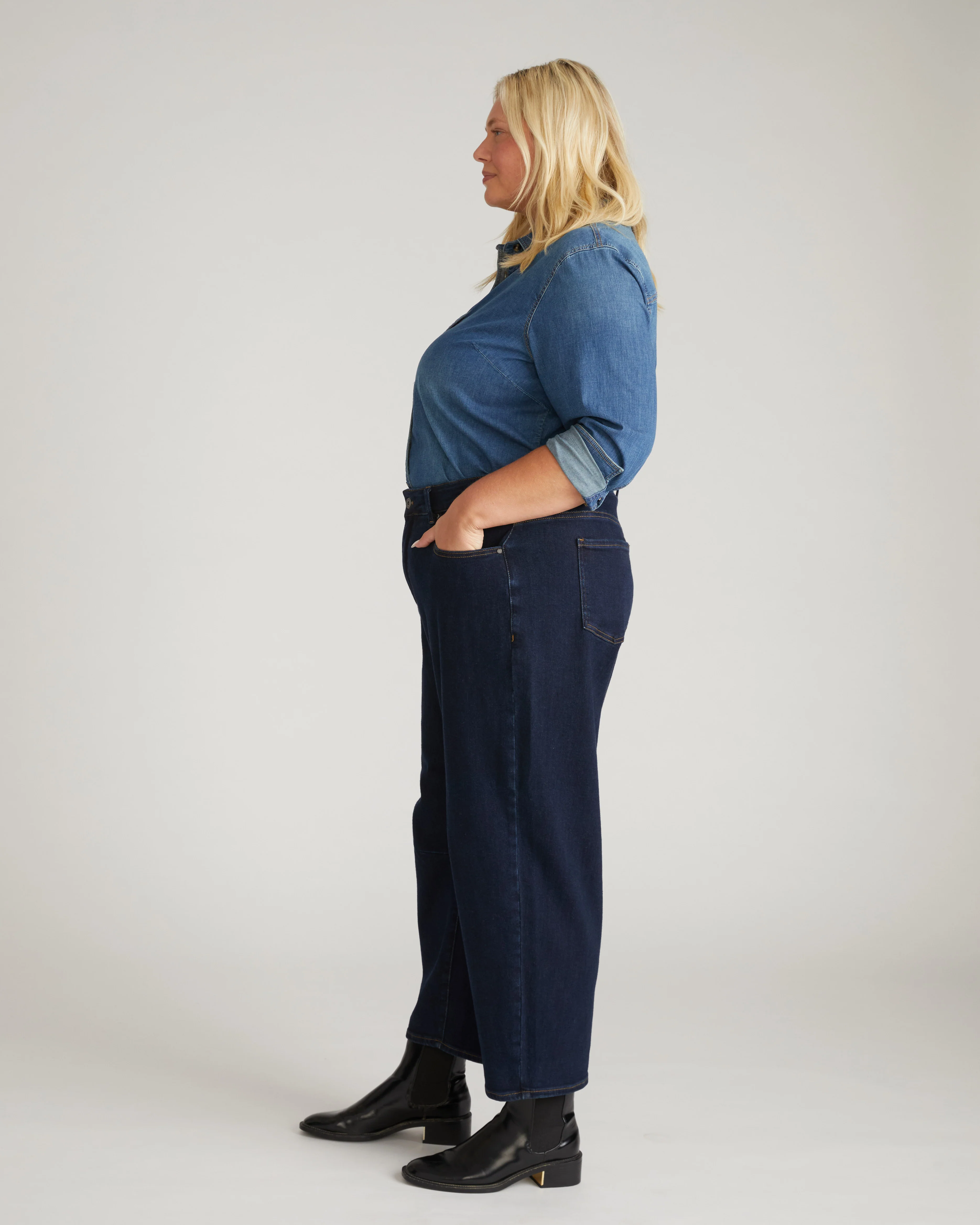 Dakota Cropped Barrel Leg Jeans - Dark Indigo - Image 4