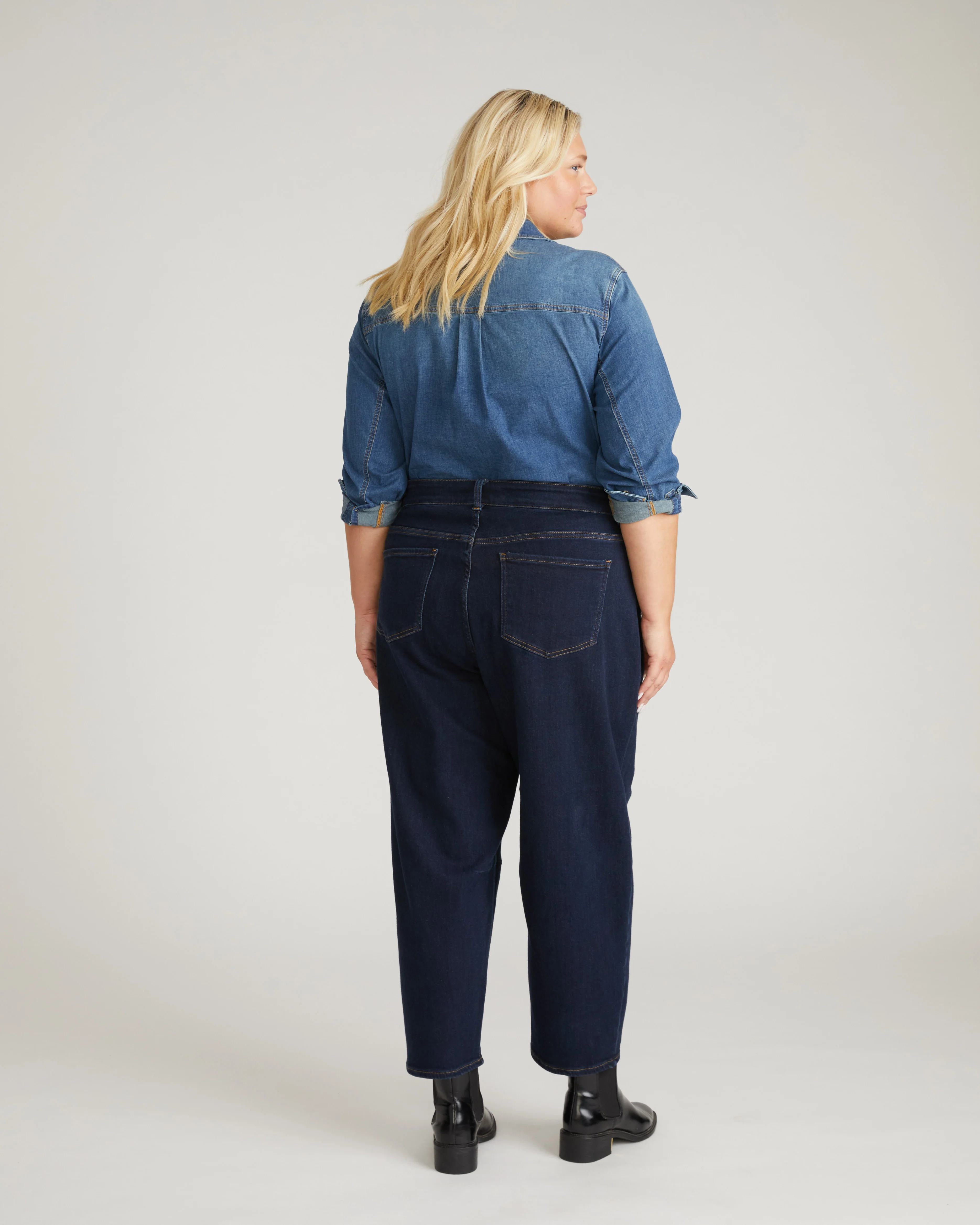 Dakota Cropped Barrel Leg Jeans - Dark Indigo - Image 5