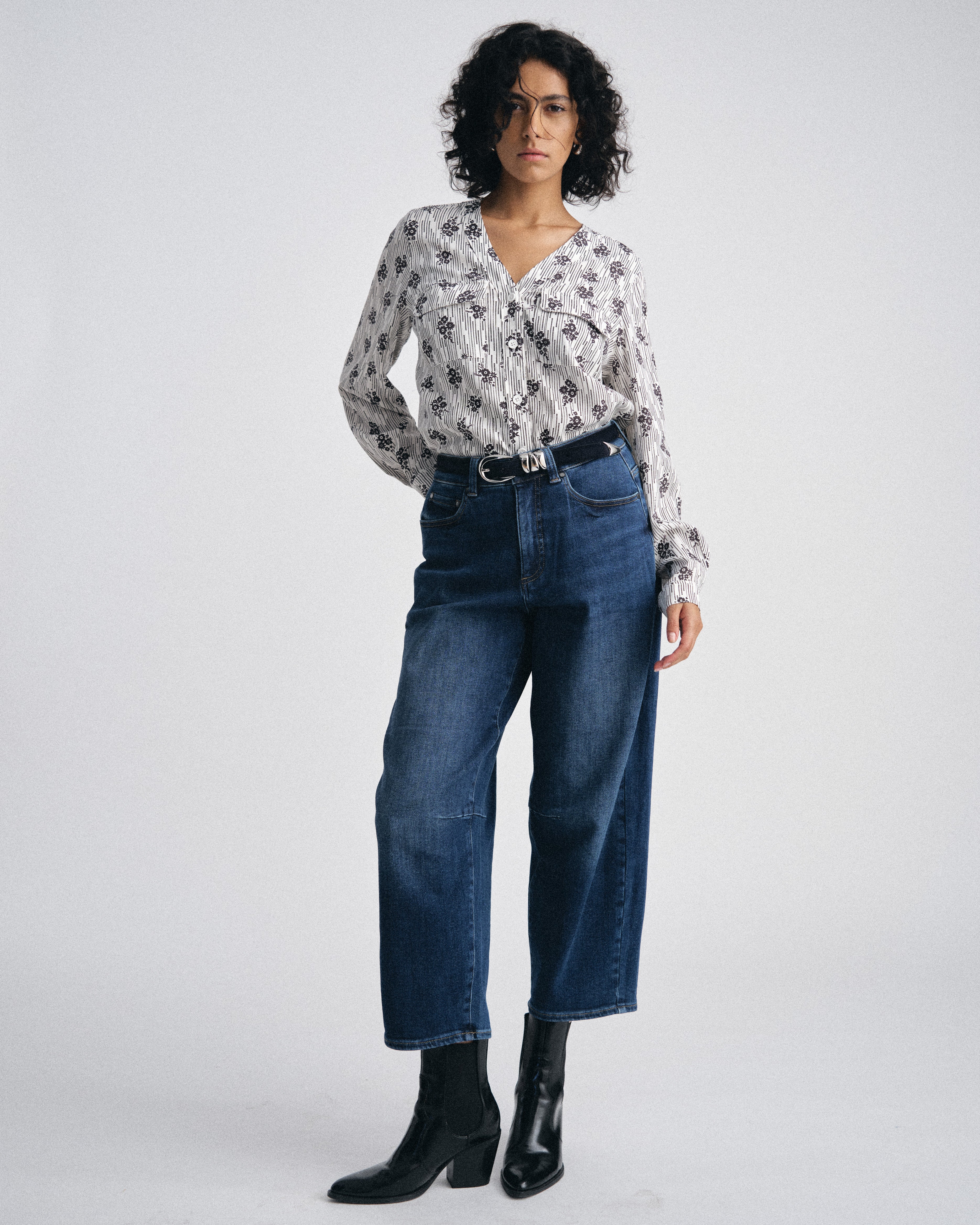 Dakota Cropped Barrel Leg Jeans - Naval Blue Wash - Image 2