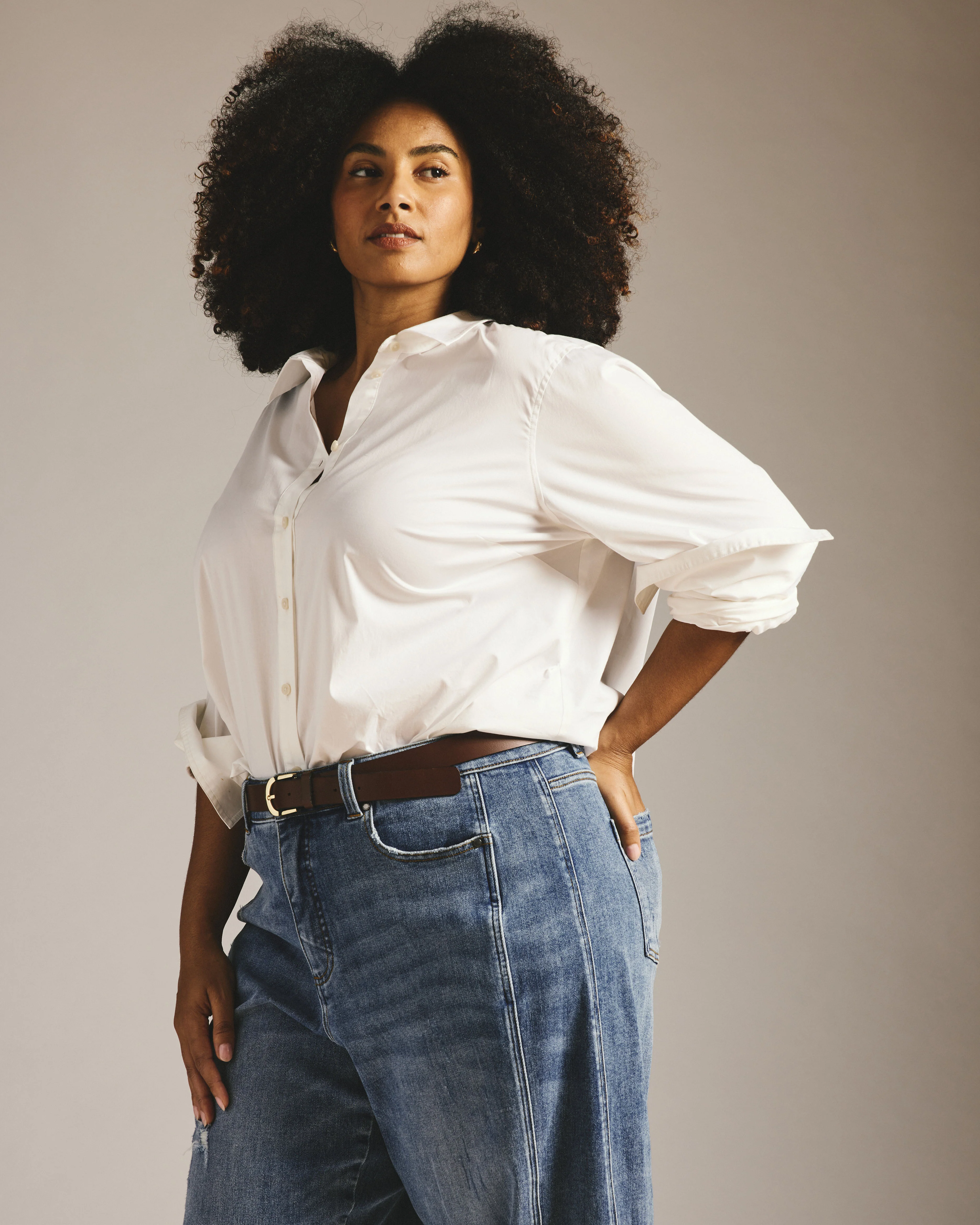 Dakota Twisted Leg Jeans - Distressed Washed Indigo - Image 5