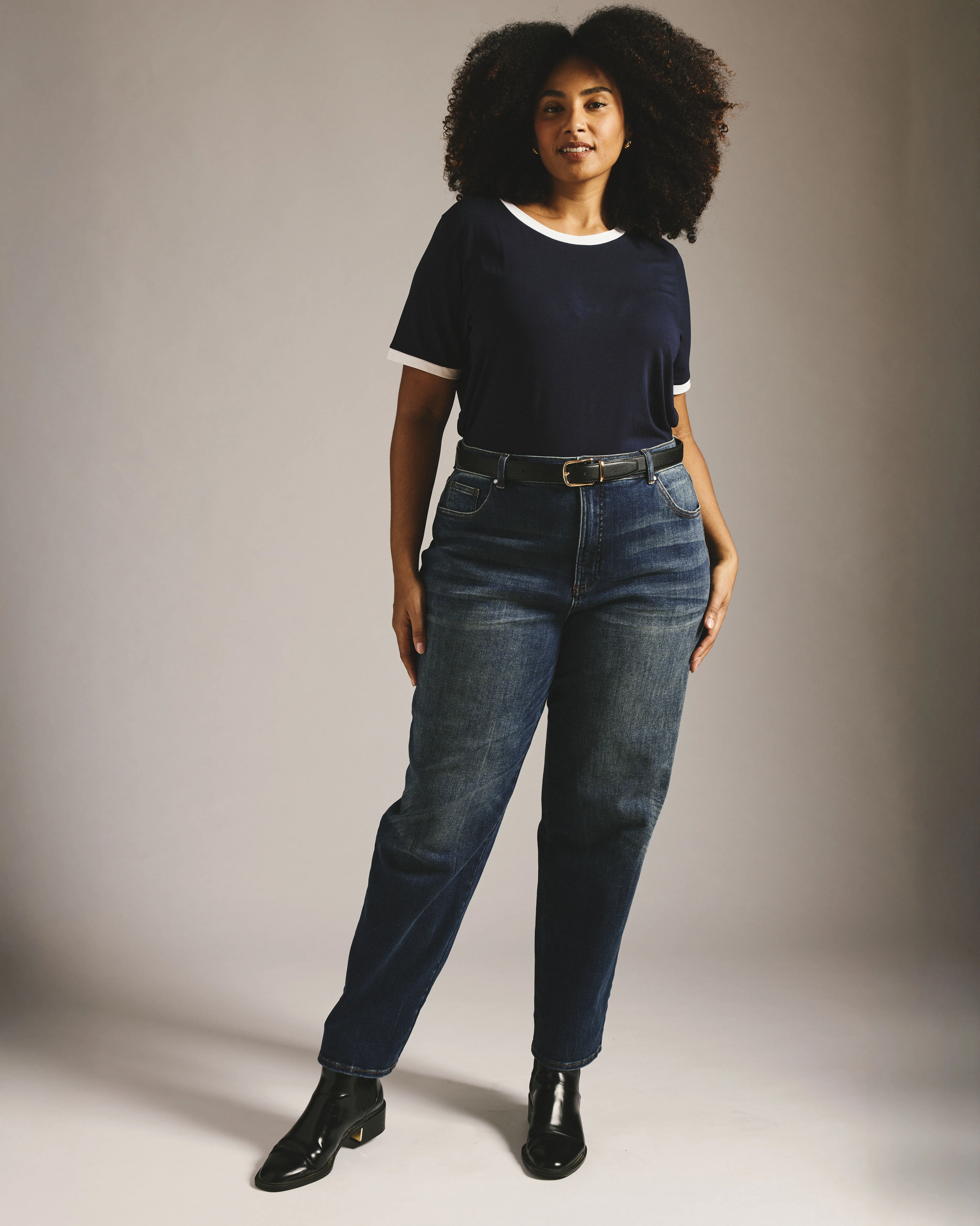 Donna High Rise Curve Straight Leg Jeans 32 Inch - Field of Dreams Indigo - Image 2