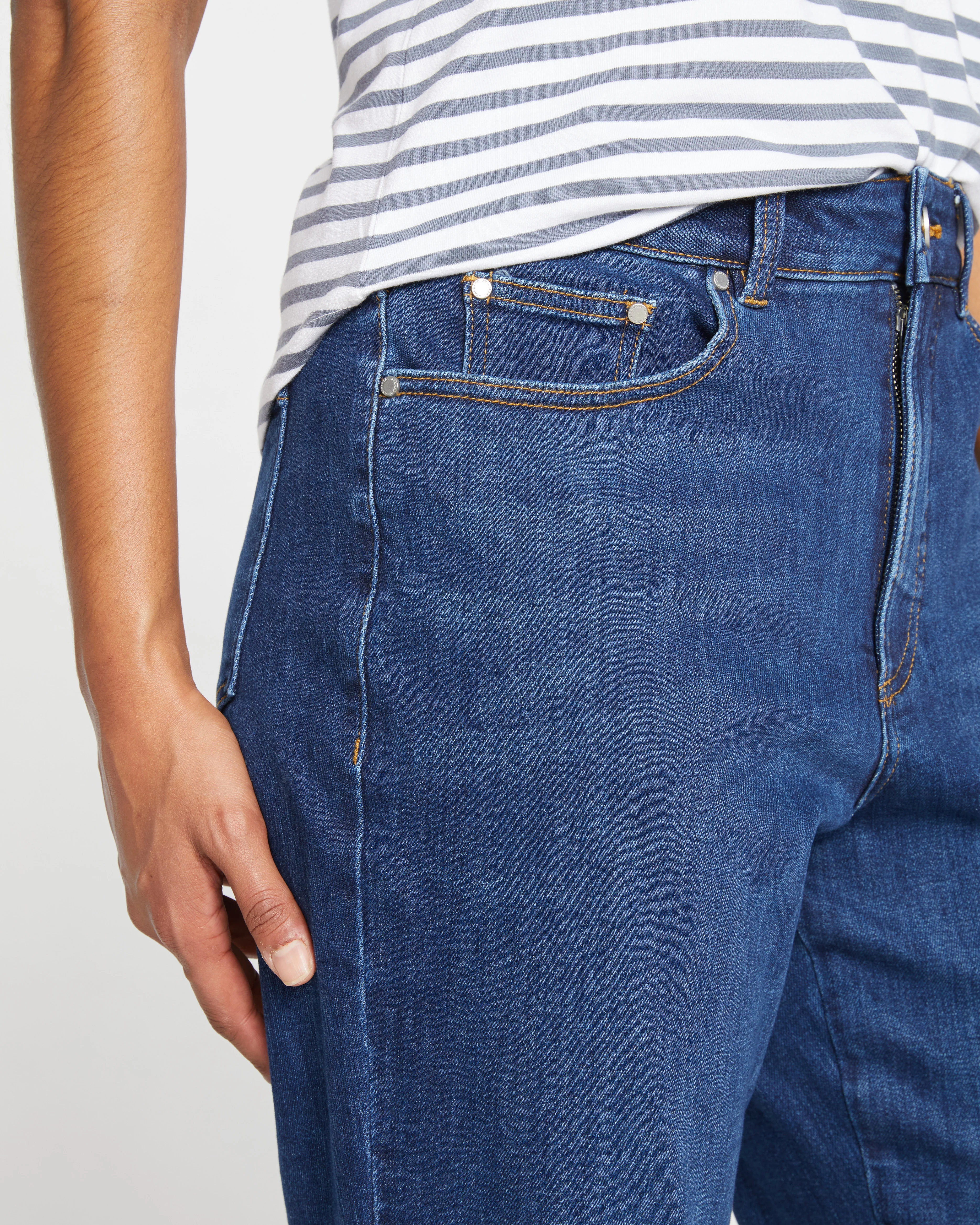Donna High Rise Curve Straight Leg Jeans 32 Inch - Stonewash Indigo - Image 2