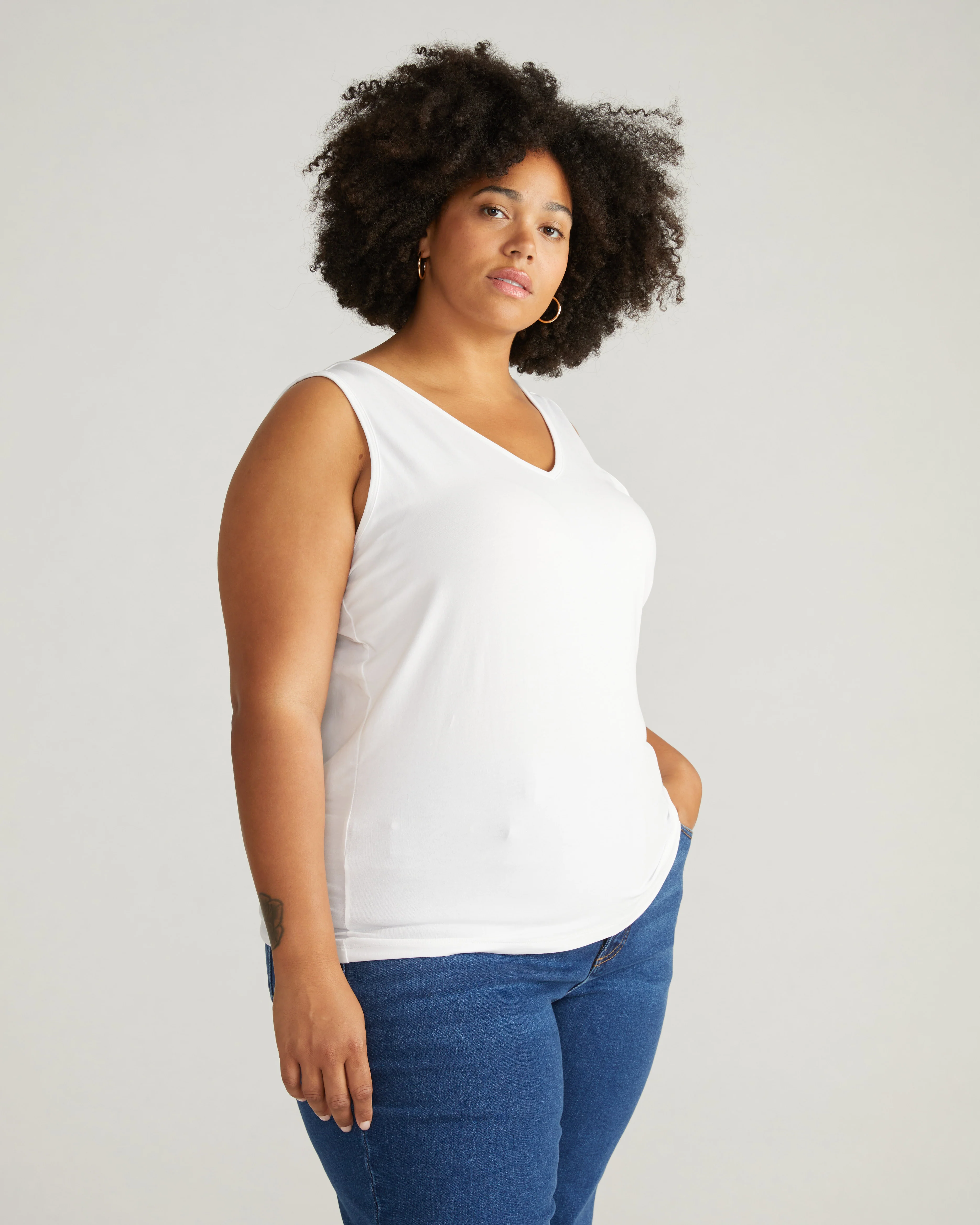 Double V Tank - White - Image 4
