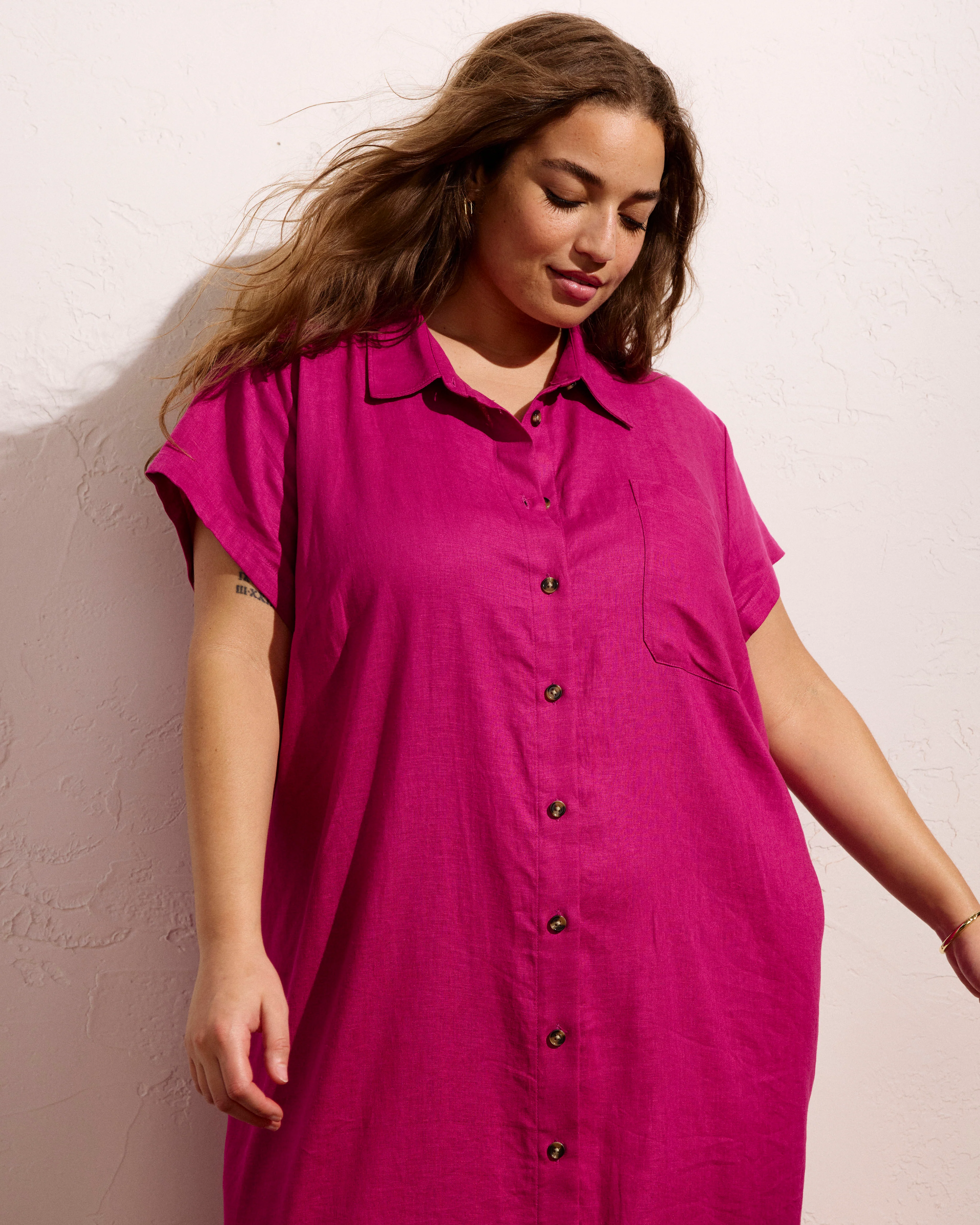 Dune Linen Shirtdress - Hyper Pink - Image 2