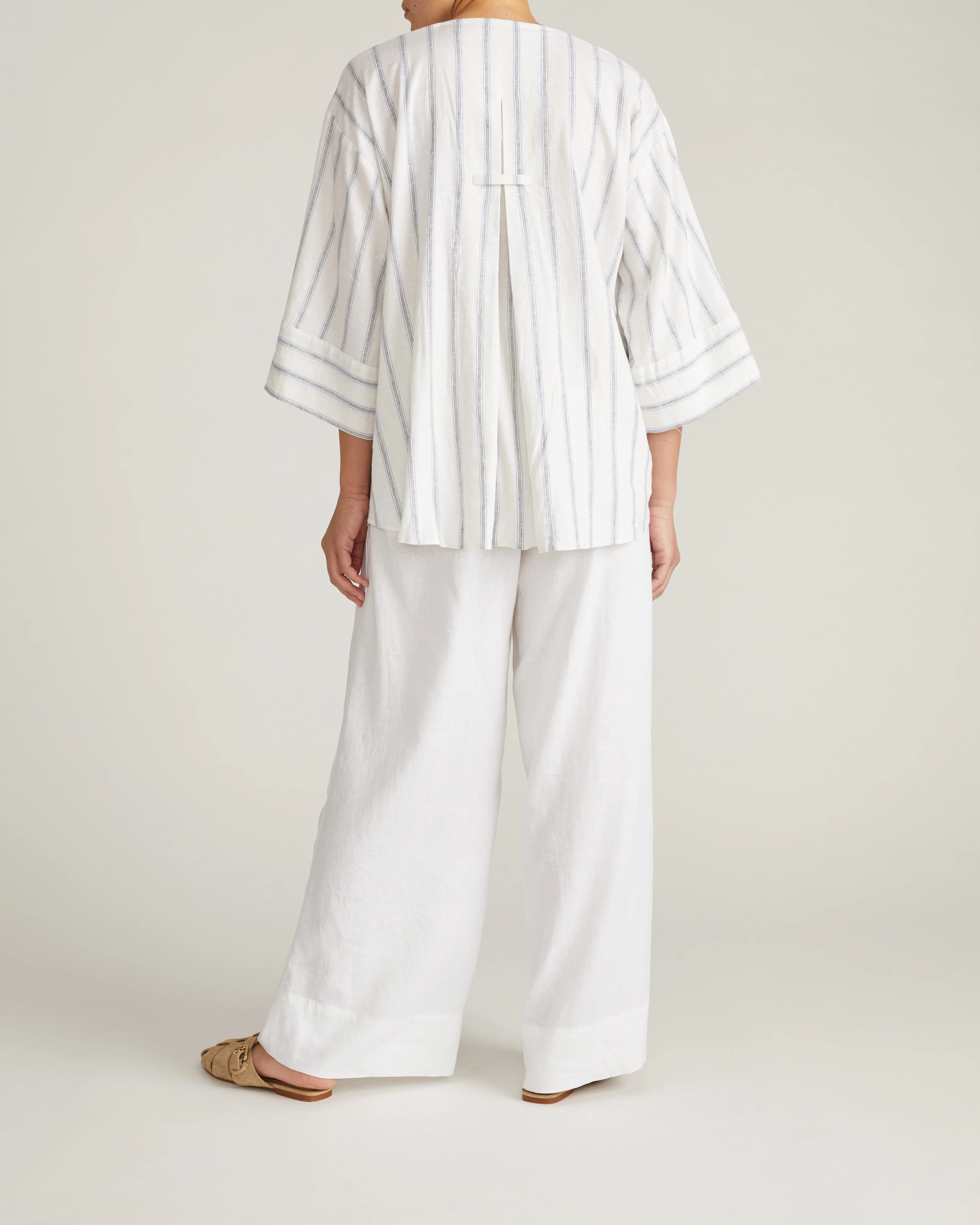 Elio V-Neck Linen Top - Mayfair Stripe - Image 7