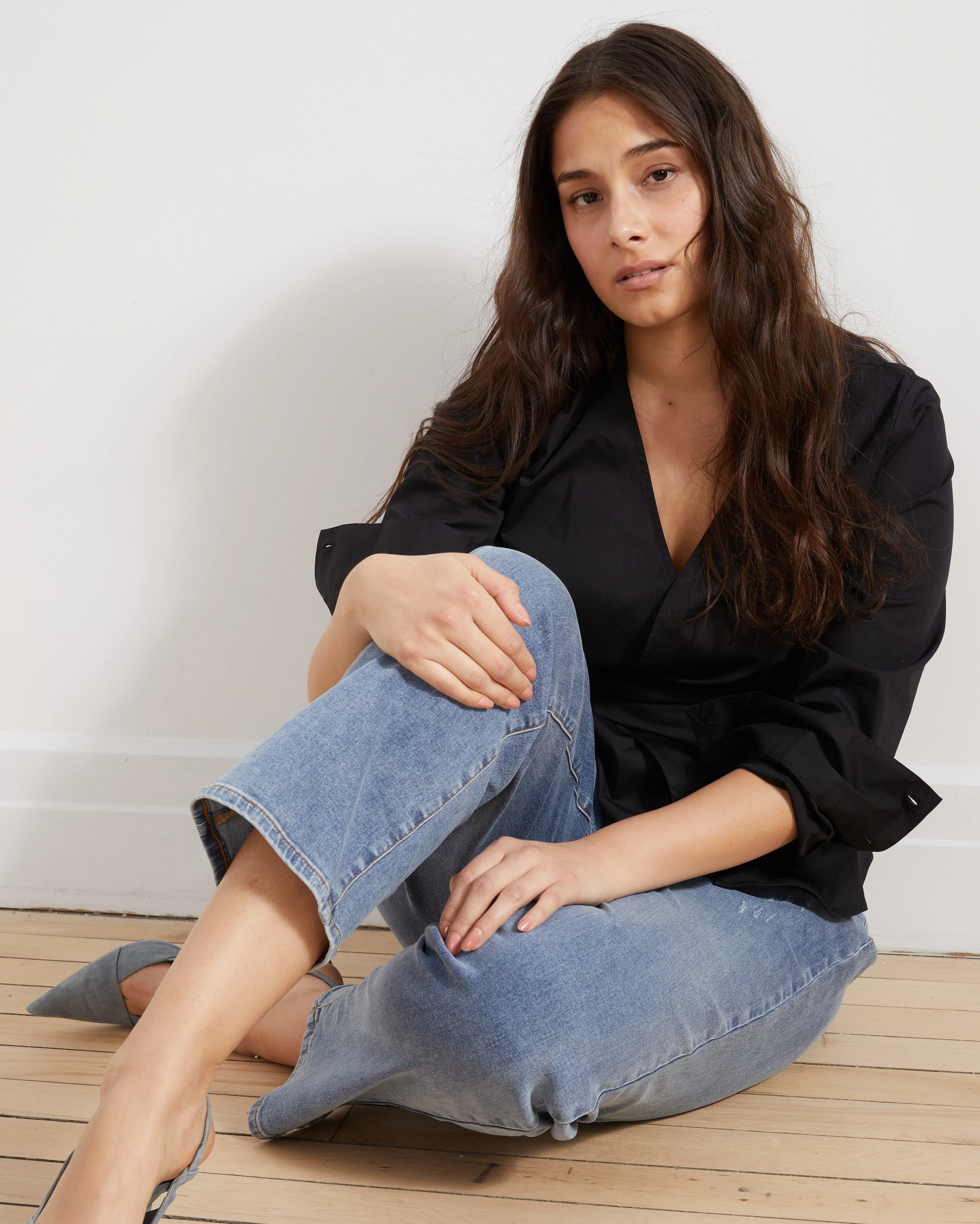 Ella High Rise Straight Leg Jeans - Distressed Washed Indigo - Image 6