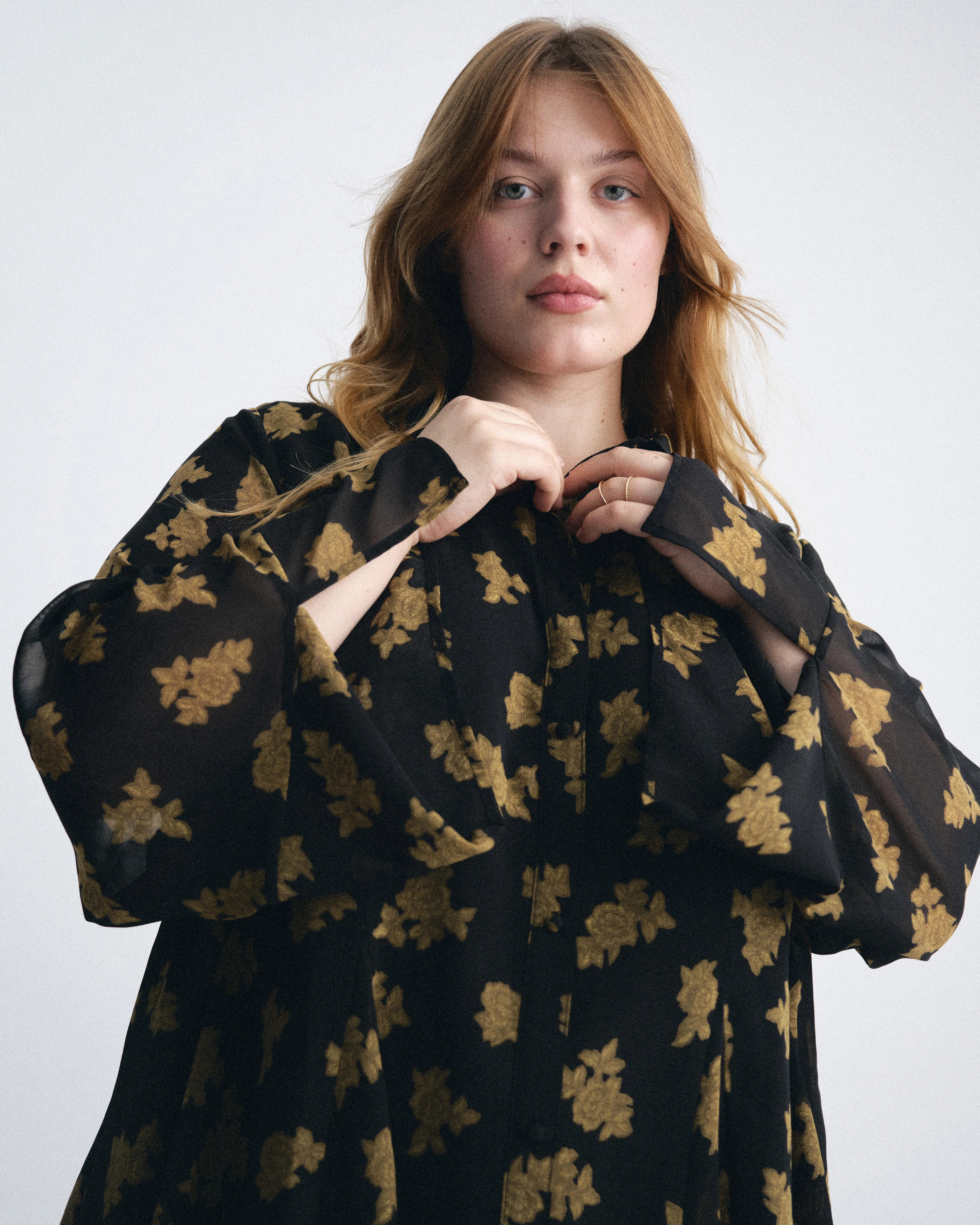 Evie Chiffon Blouse - Gold Heirloom Print - Image 3
