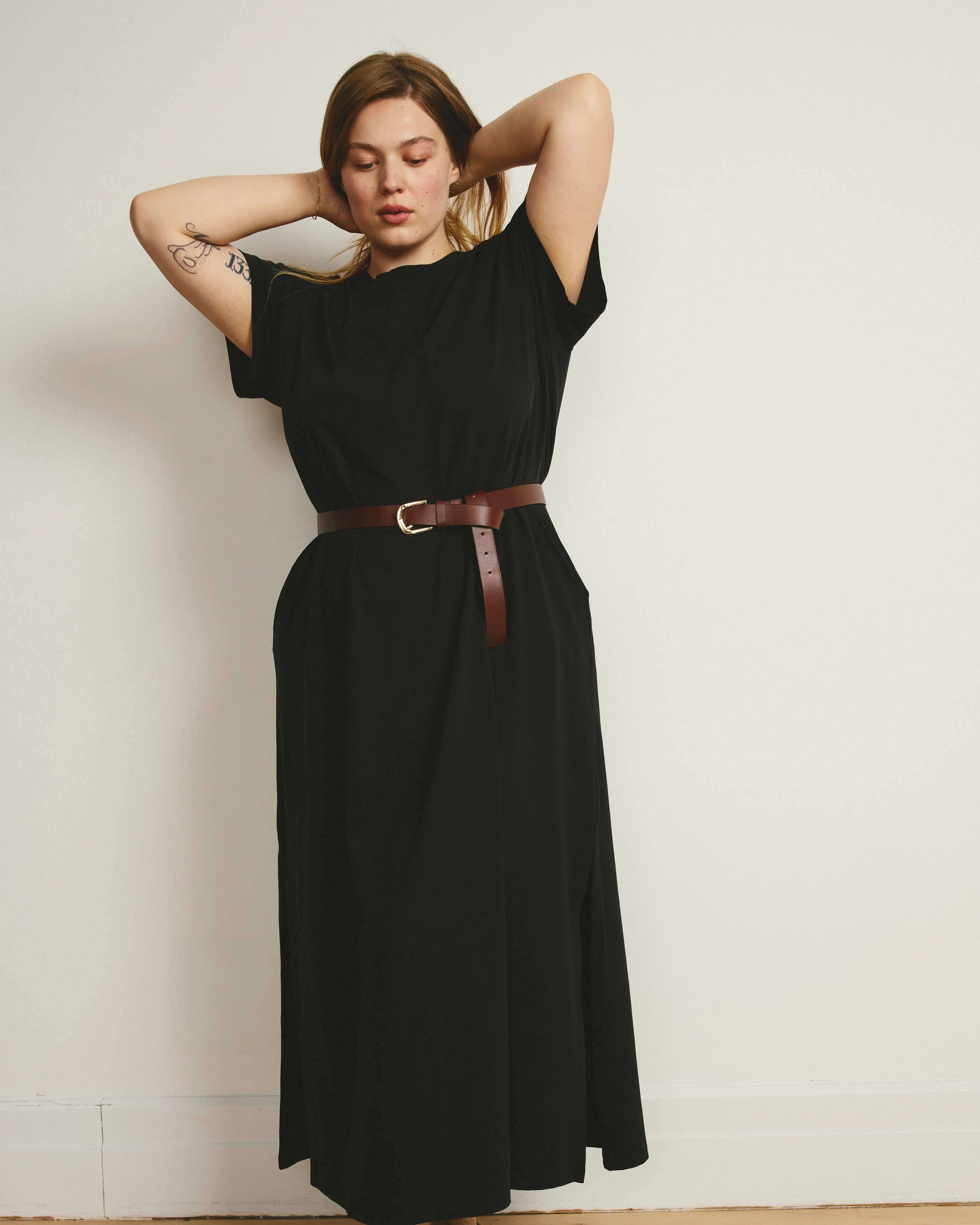 Halie Maxi T-Shirt Dress - Black - Image 5