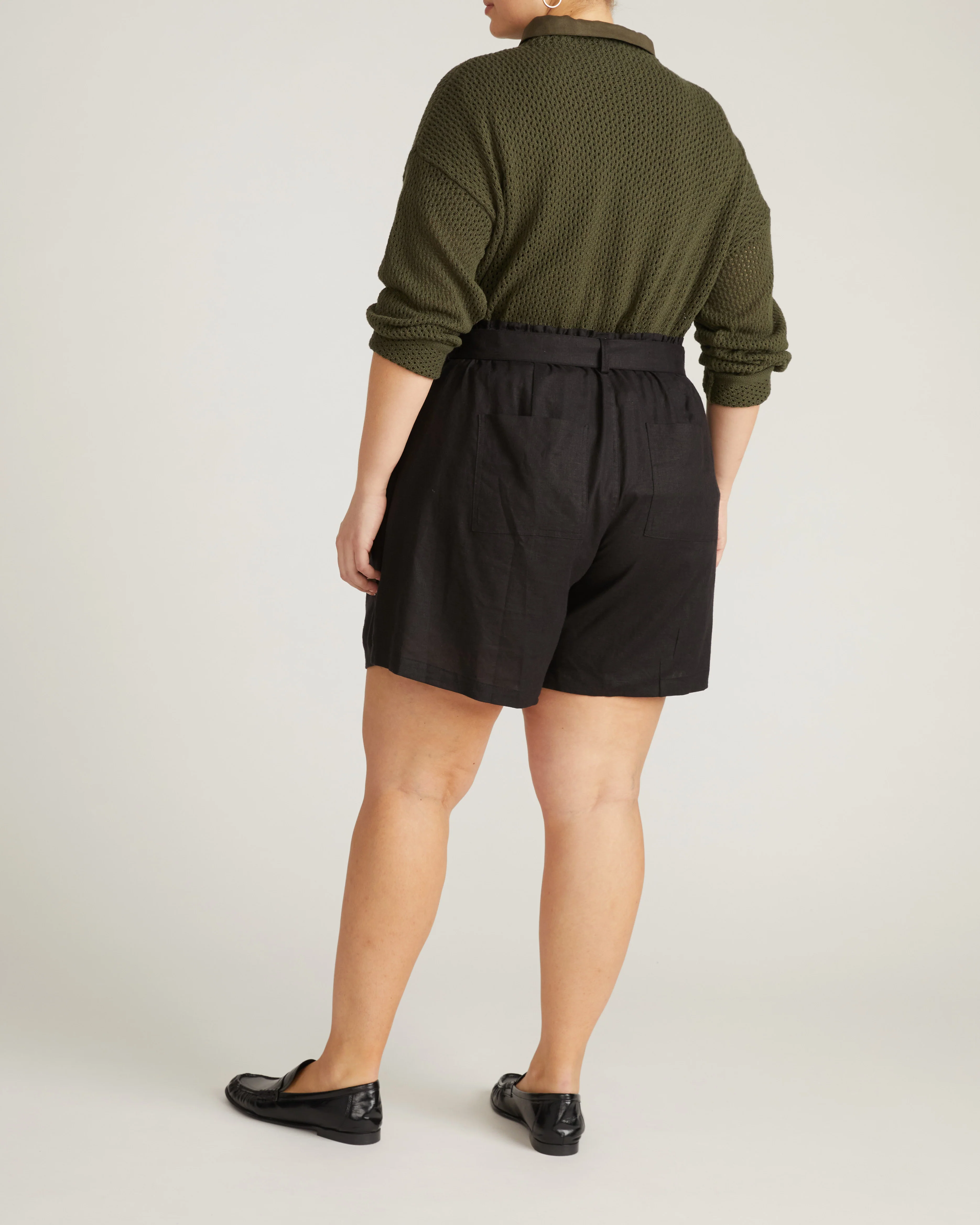 Harbor Stretch Linen Paperbag Shorts - Black - Image 5