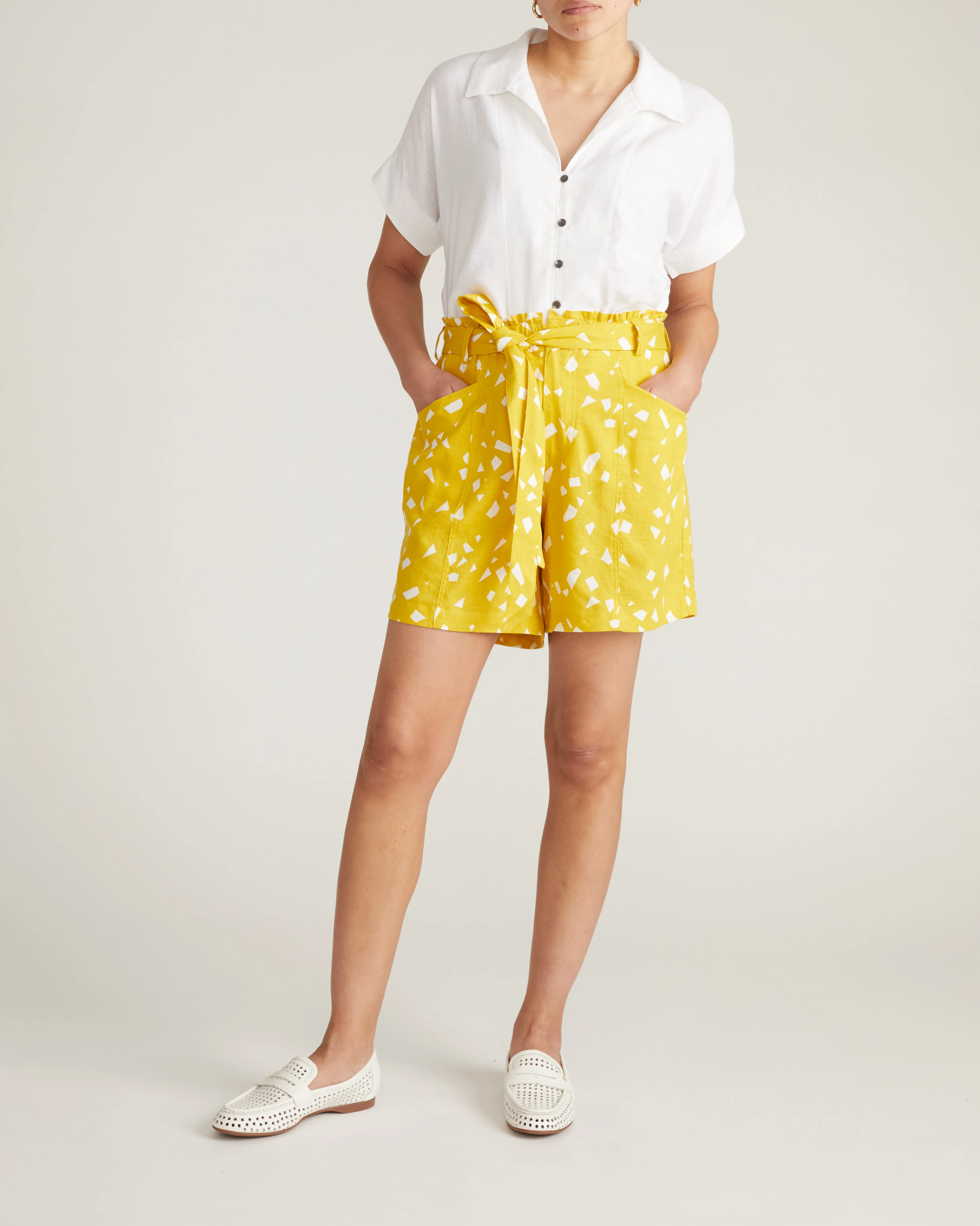 Harbor Stretch Linen Paperbag Shorts - Yellow Confetti Print - Image 3