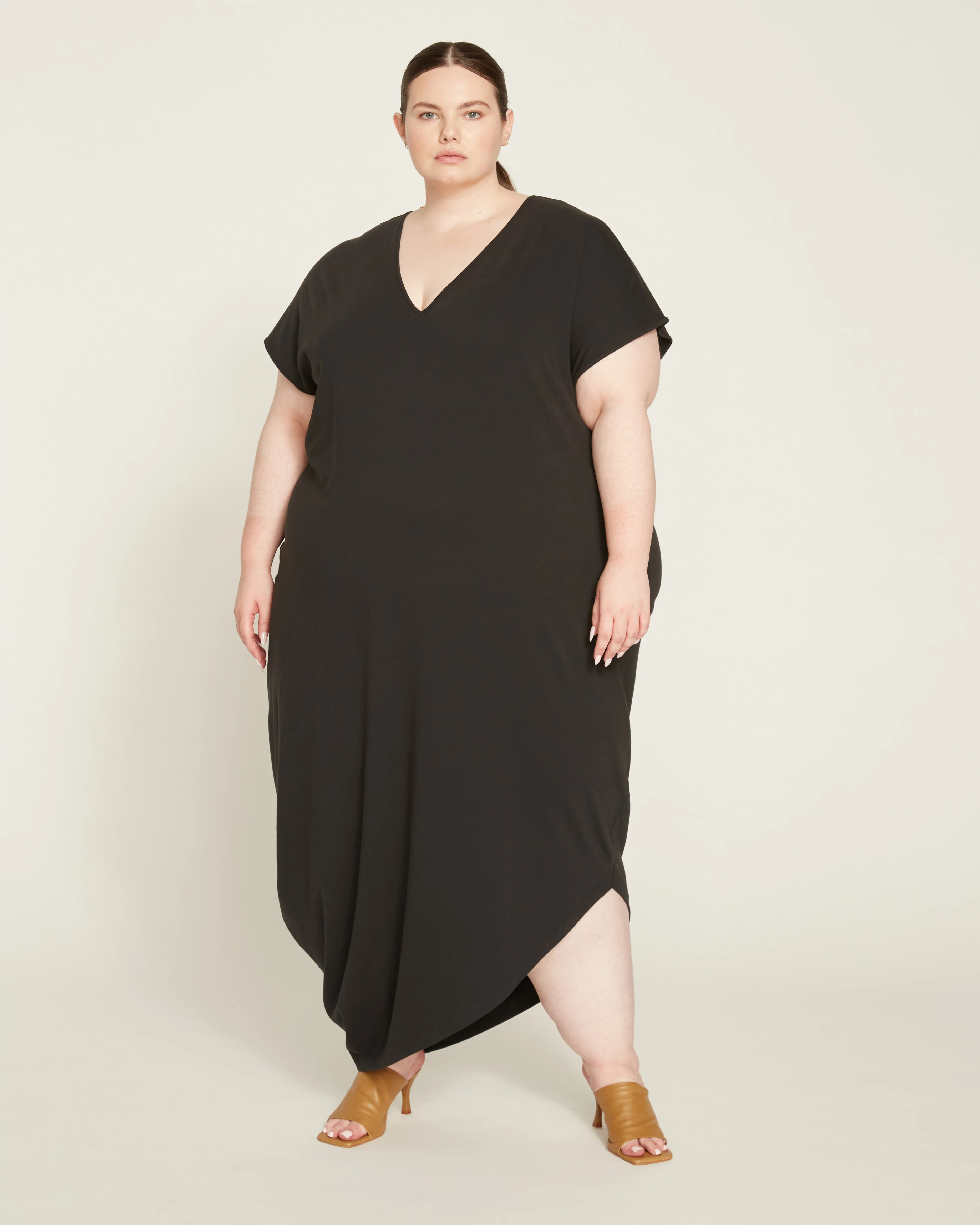 Iconic Geneva V-Neck Dress - Black - Image 4