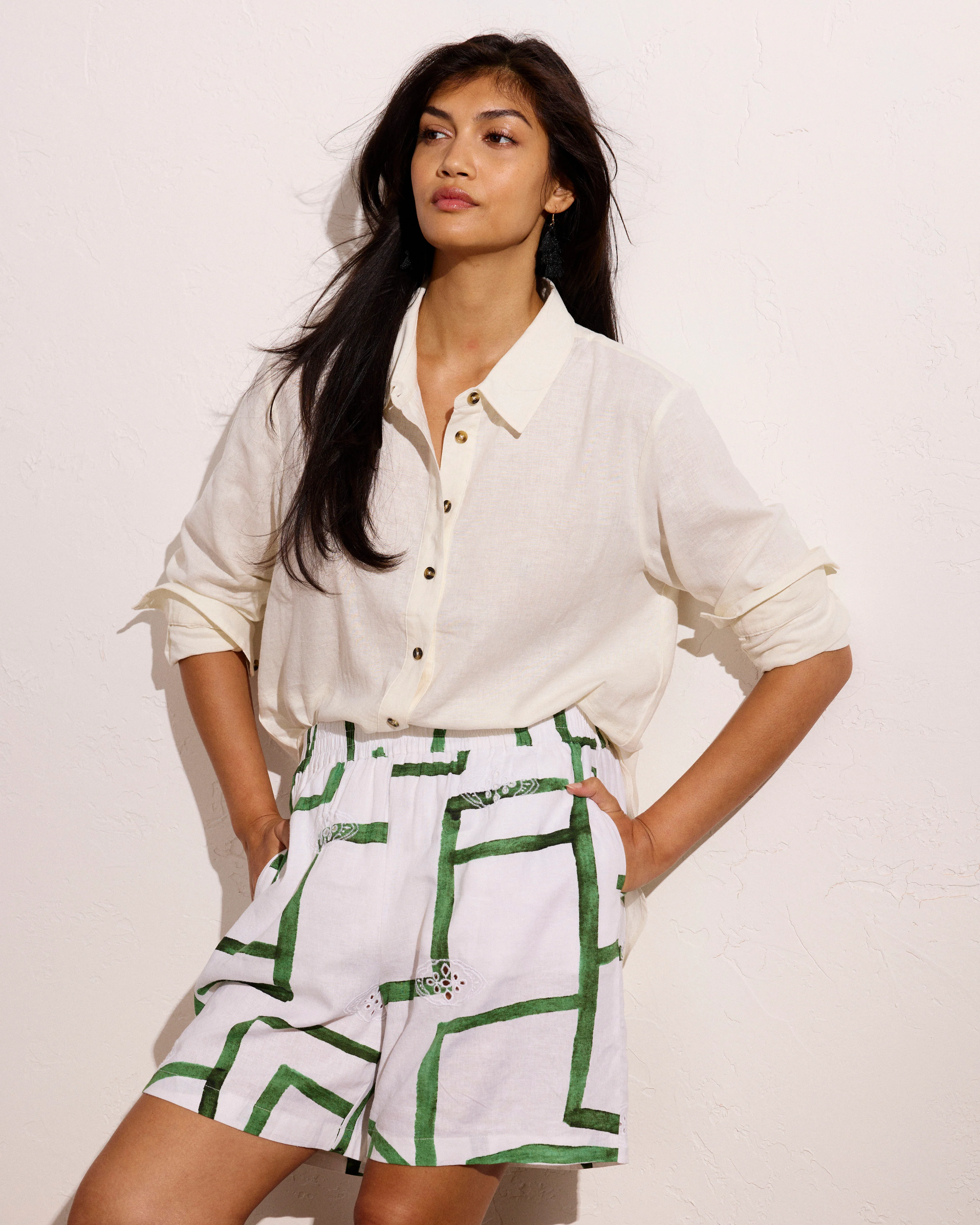 Juniper Linen Easy Pull-On Shorts - Green Paint Print - Image 2