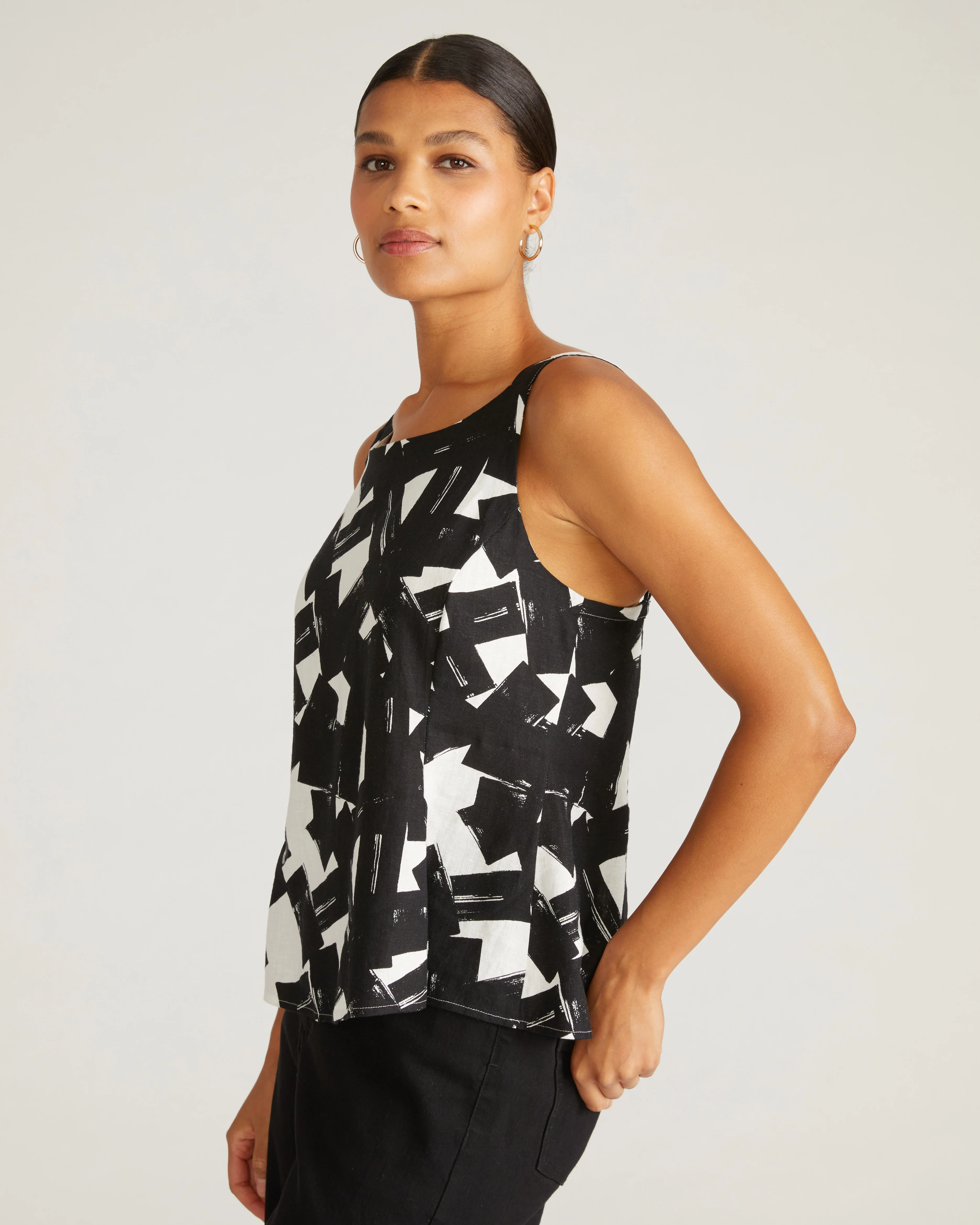 Kuki Sleeveless Linen Top - Santiago Print - Image 4