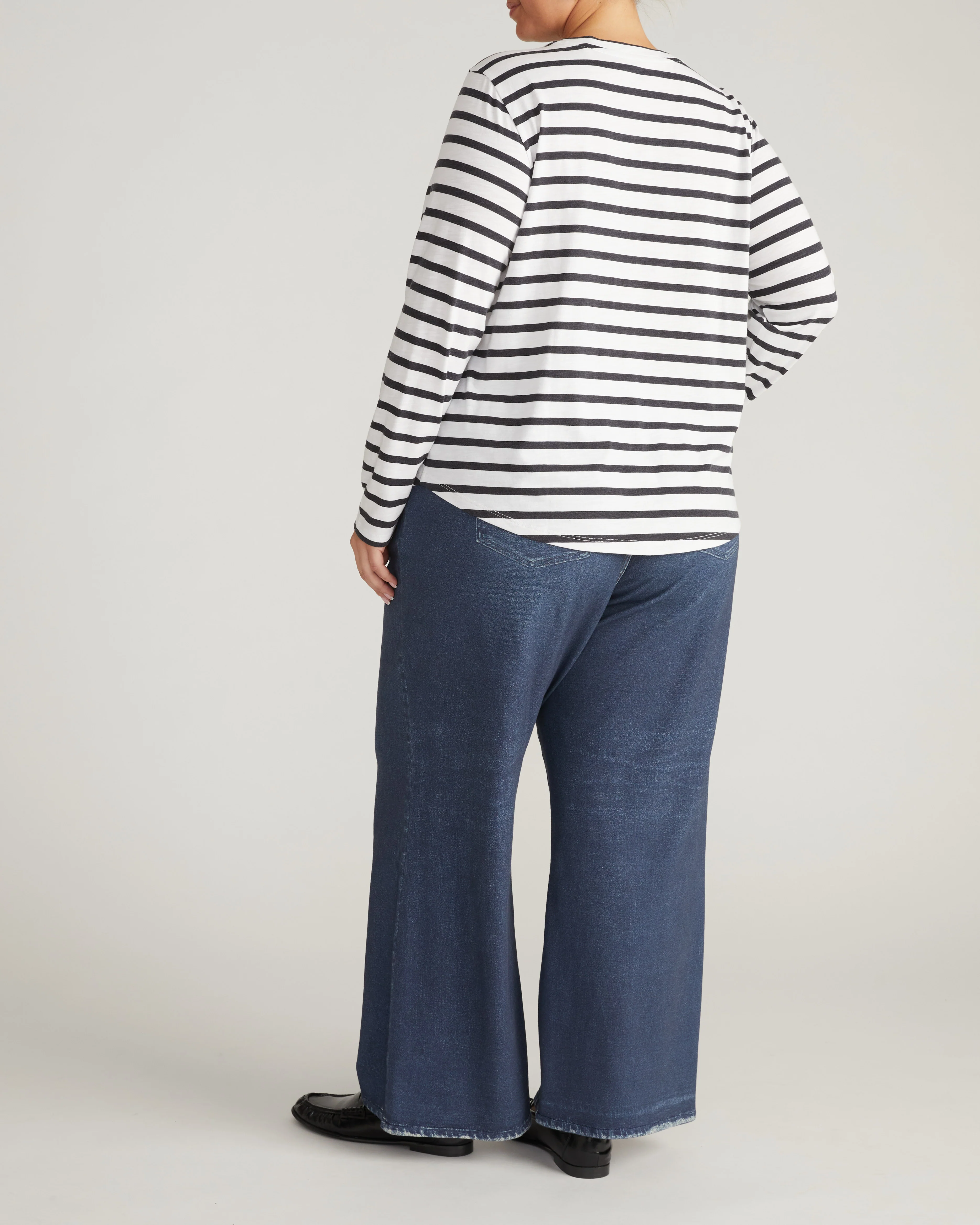 Light-As-Air Long Sleeve Crew Neck Tee - Zen Stripe - Image 5