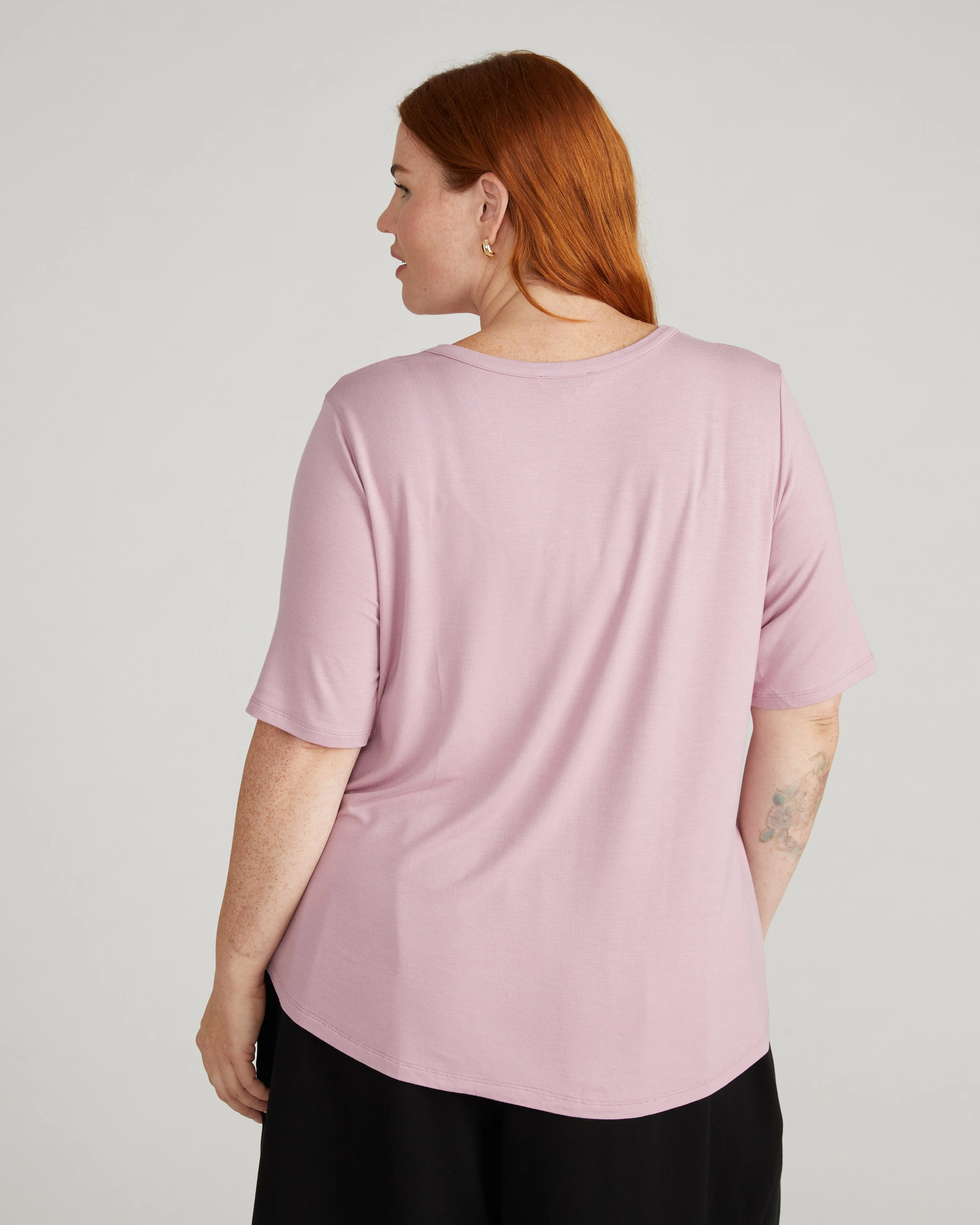 Lily Liquid Jersey V-Neck Stovepipe Tee - Pale Mauve - Image 2
