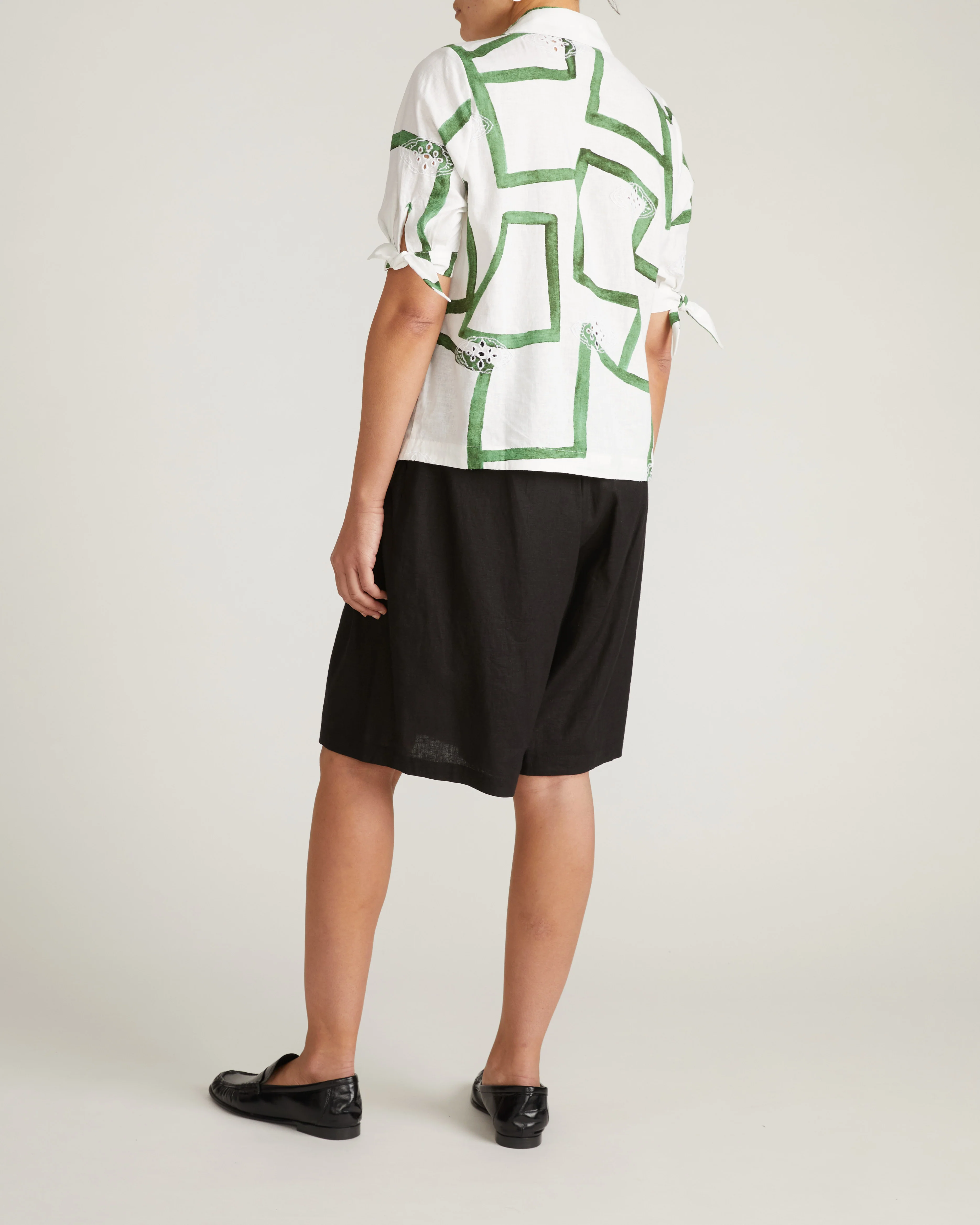 Luisa Short Sleeve Linen Shirt - Green Paint Print - Image 7