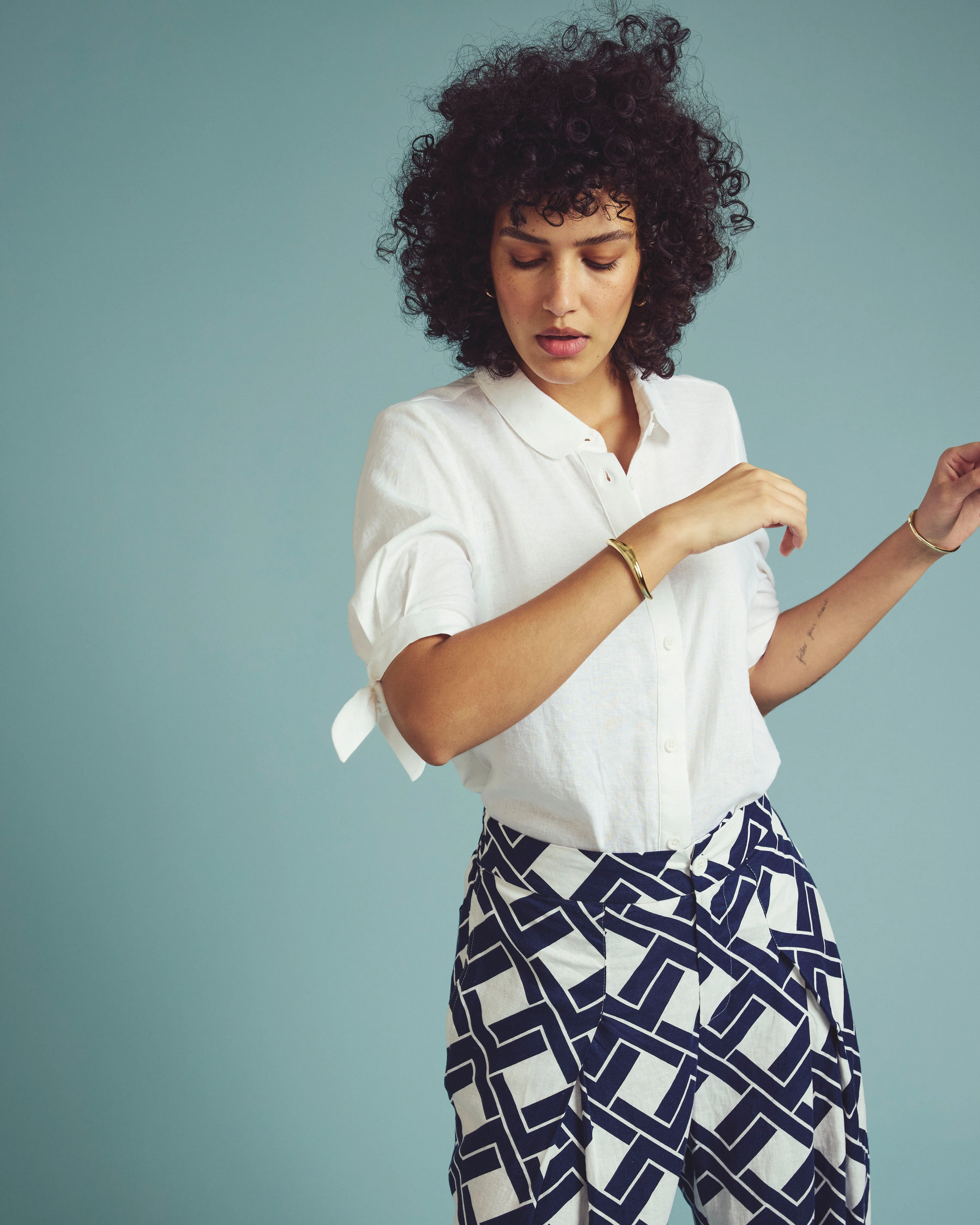 Luisa Short Sleeve Linen Shirt - White - Image 8
