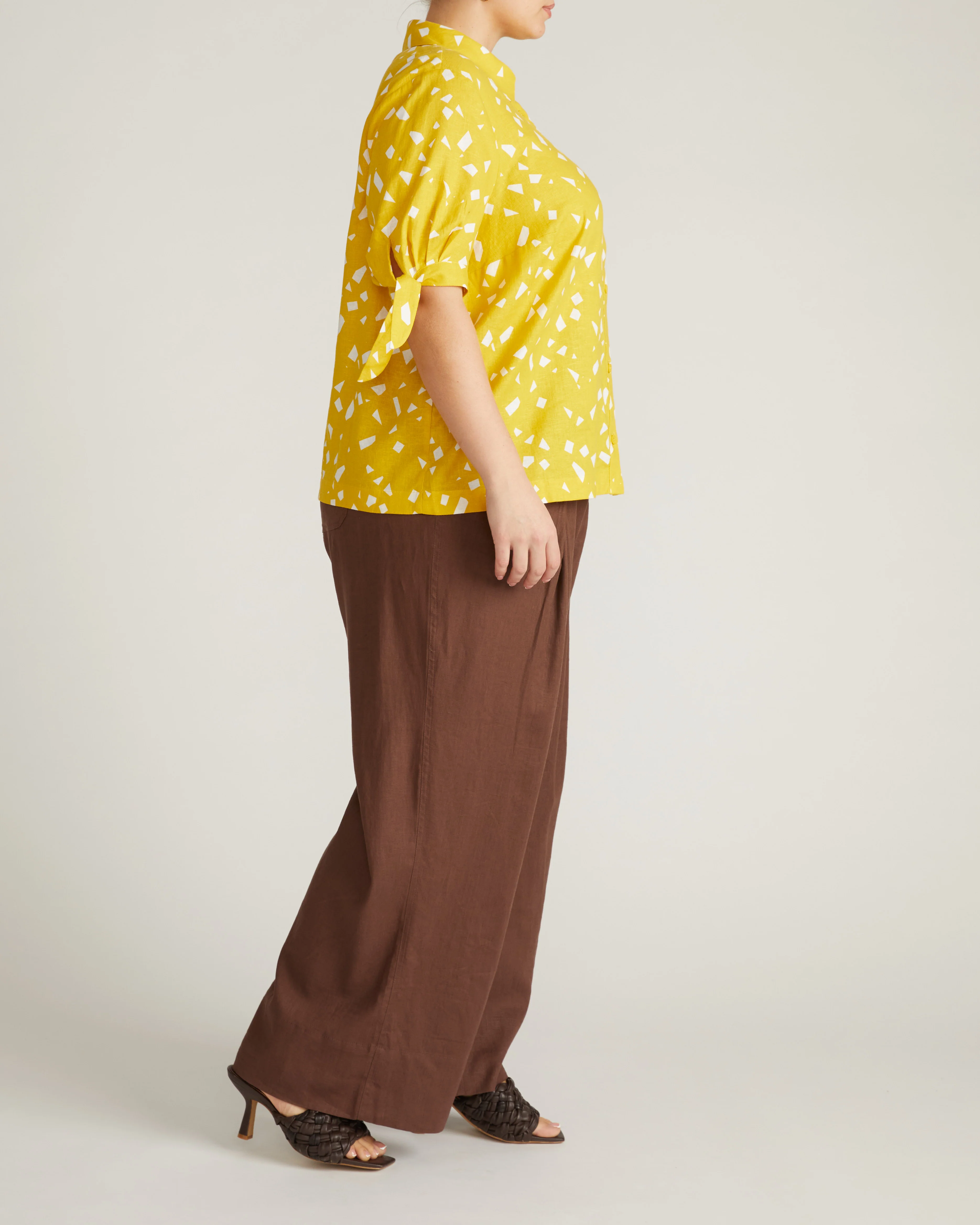 Luisa Short Sleeve Linen Shirt - Yellow Confetti Print - Image 7