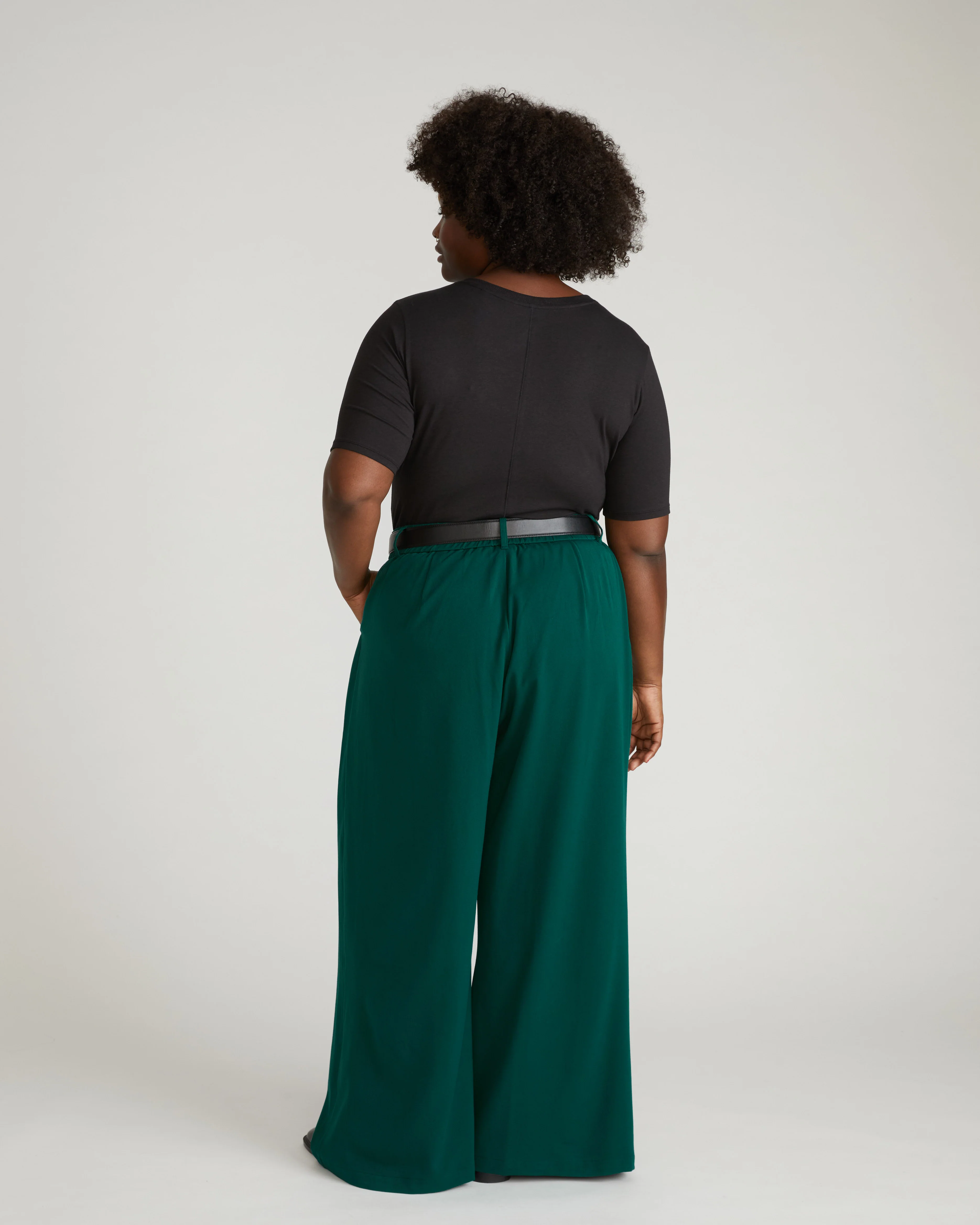 Maia Stovepipe Sleeve V Neck Tee - Black - Image 3