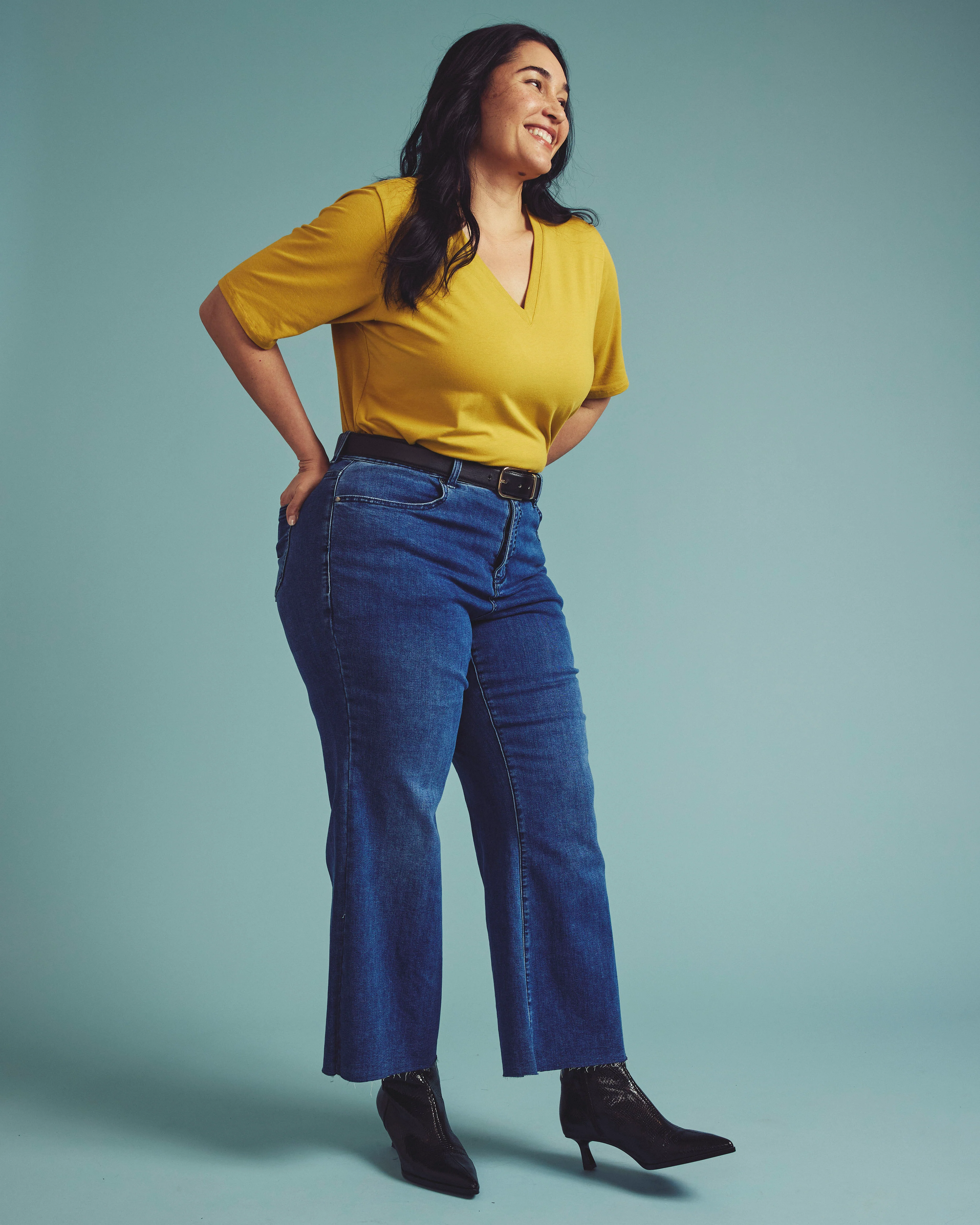 Maia Stovepipe Sleeve V Neck Tee - Yellow Ochre - Image 2