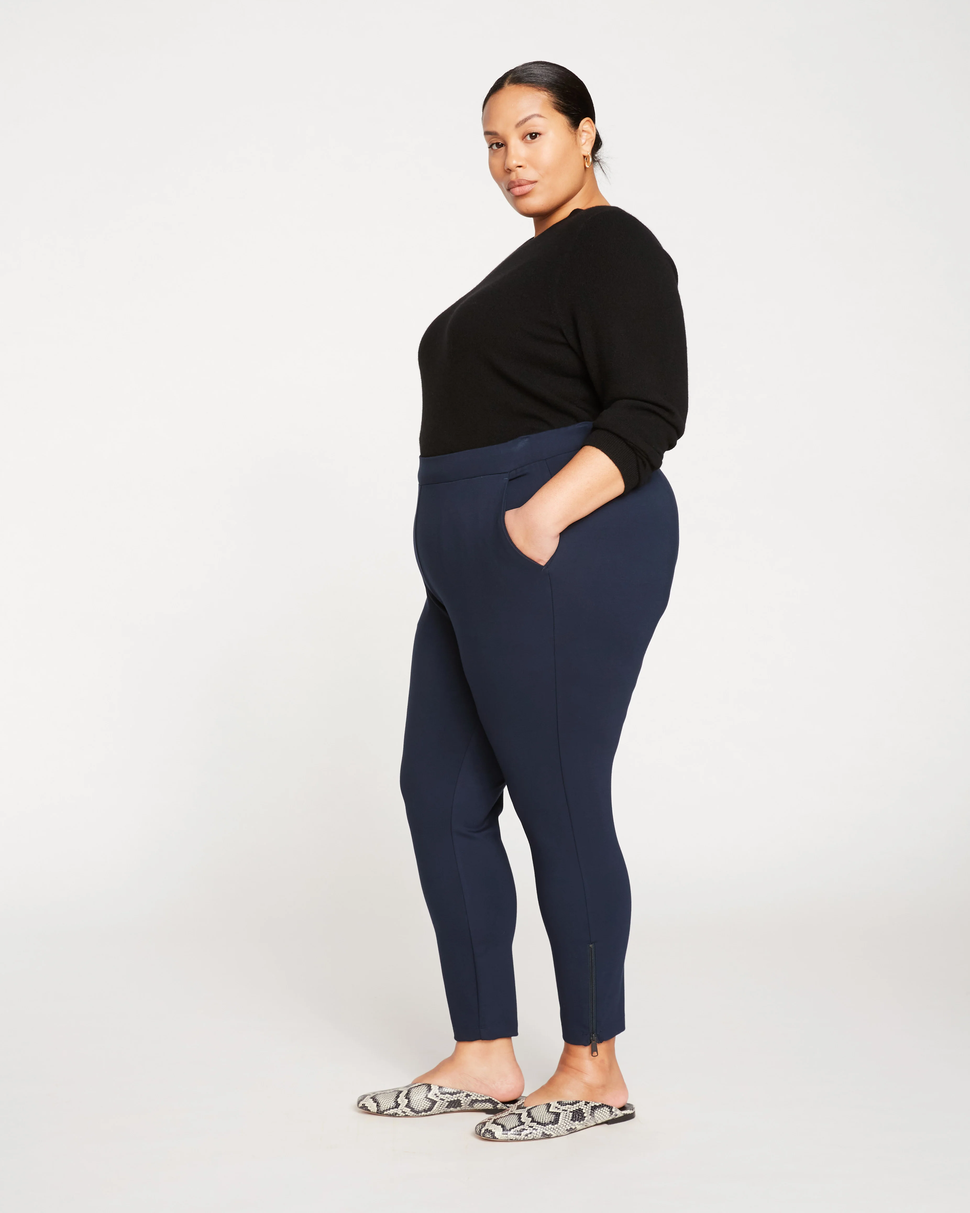 Moro Pocket Signature Ponte Pants - Navy - Image 5