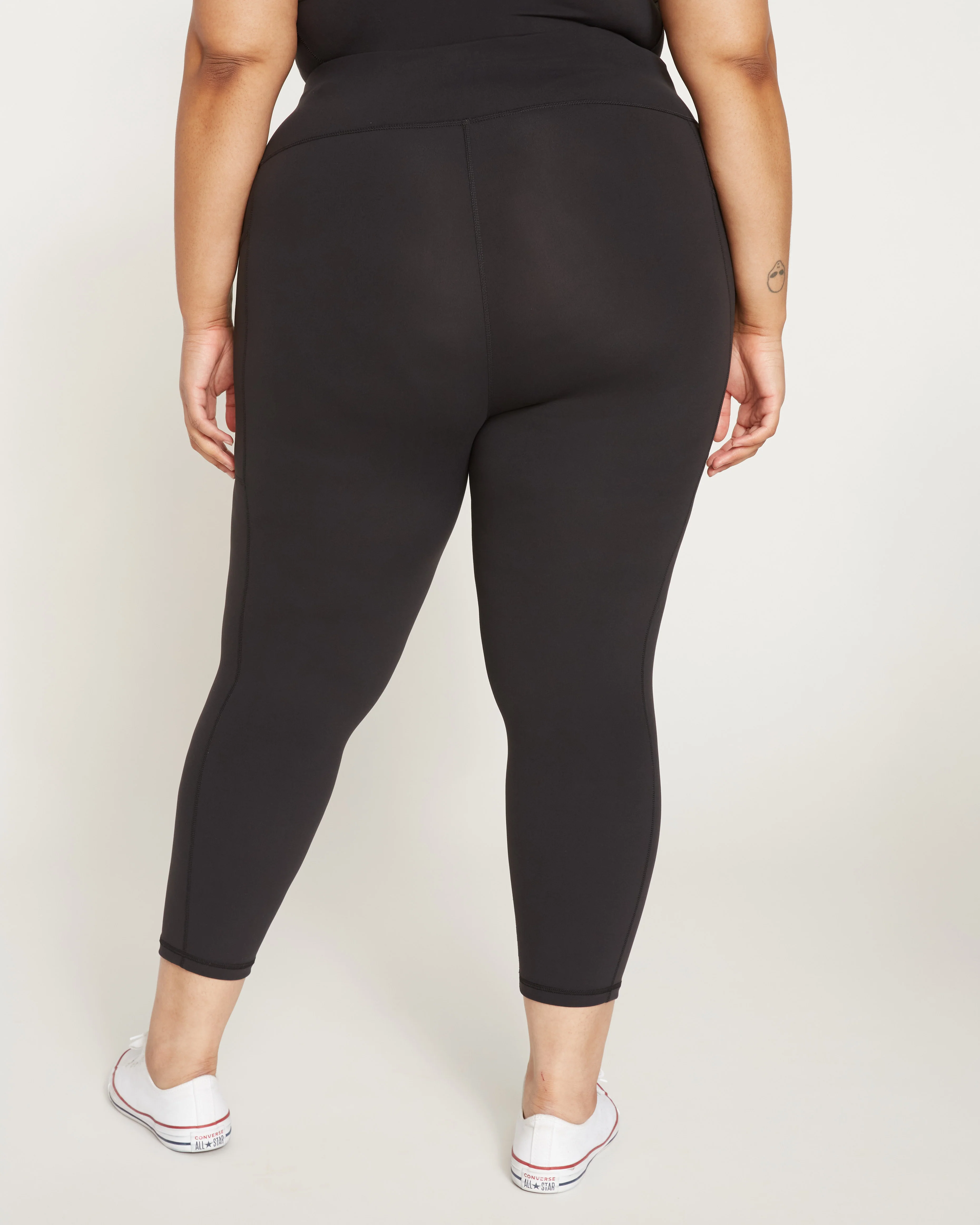 Next-to-Naked Cropped Pocket Legging - Black - Image 5