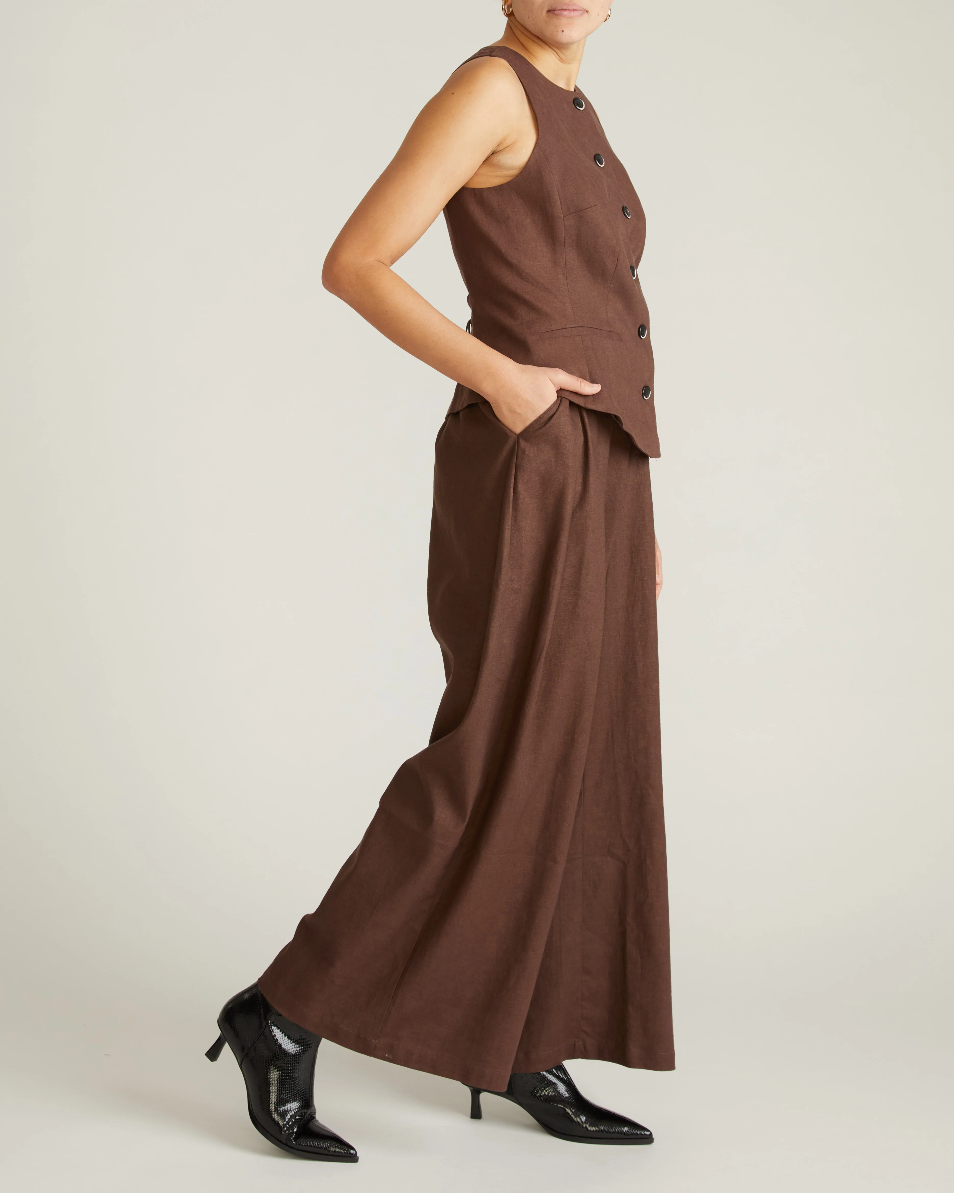 Palais Stretch Linen Wide Leg Pant - Sophisticated Brown - Image 7