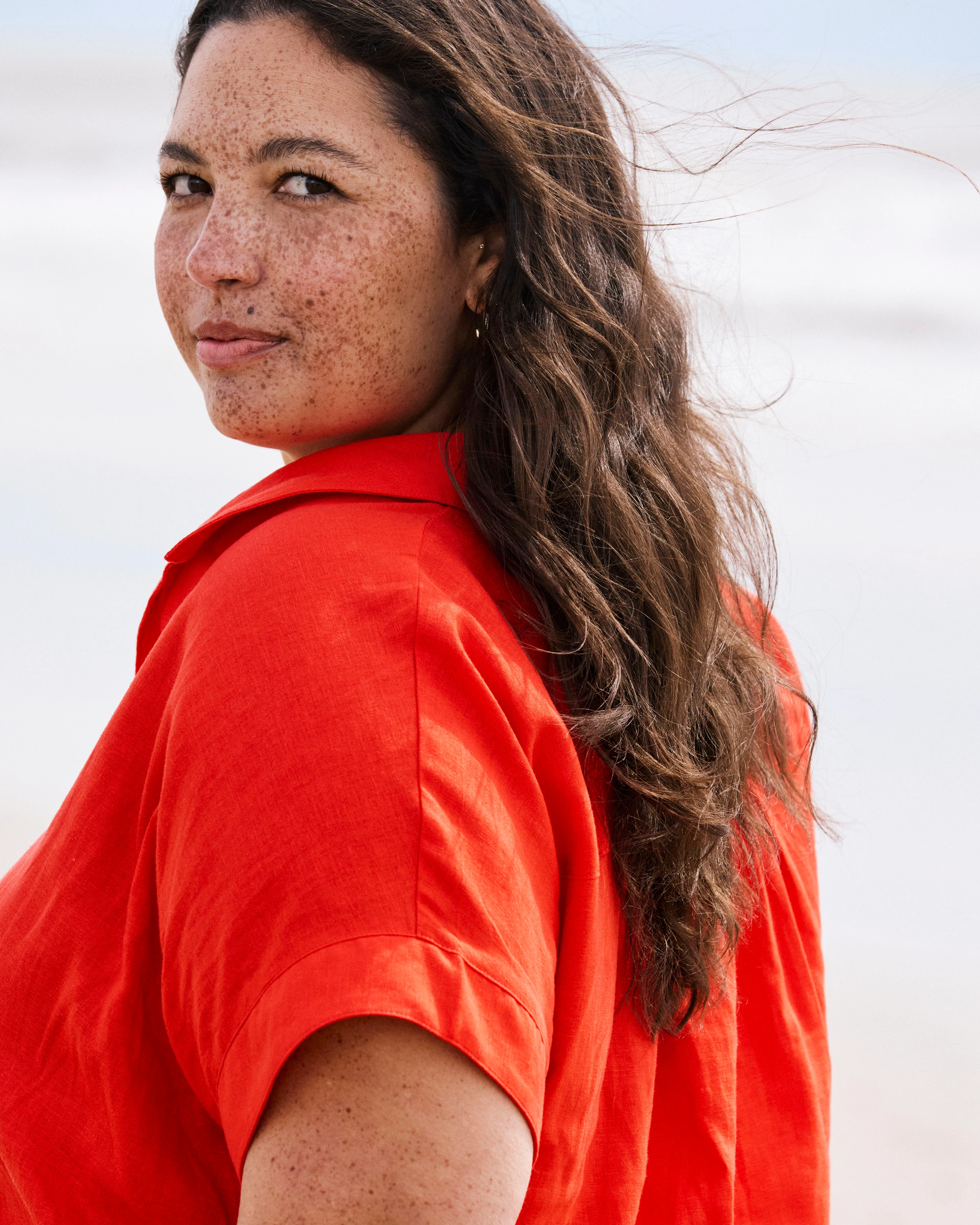 Sandy Short Sleeve Stretch Linen Shirt - Shoreline Sunset - Image 4