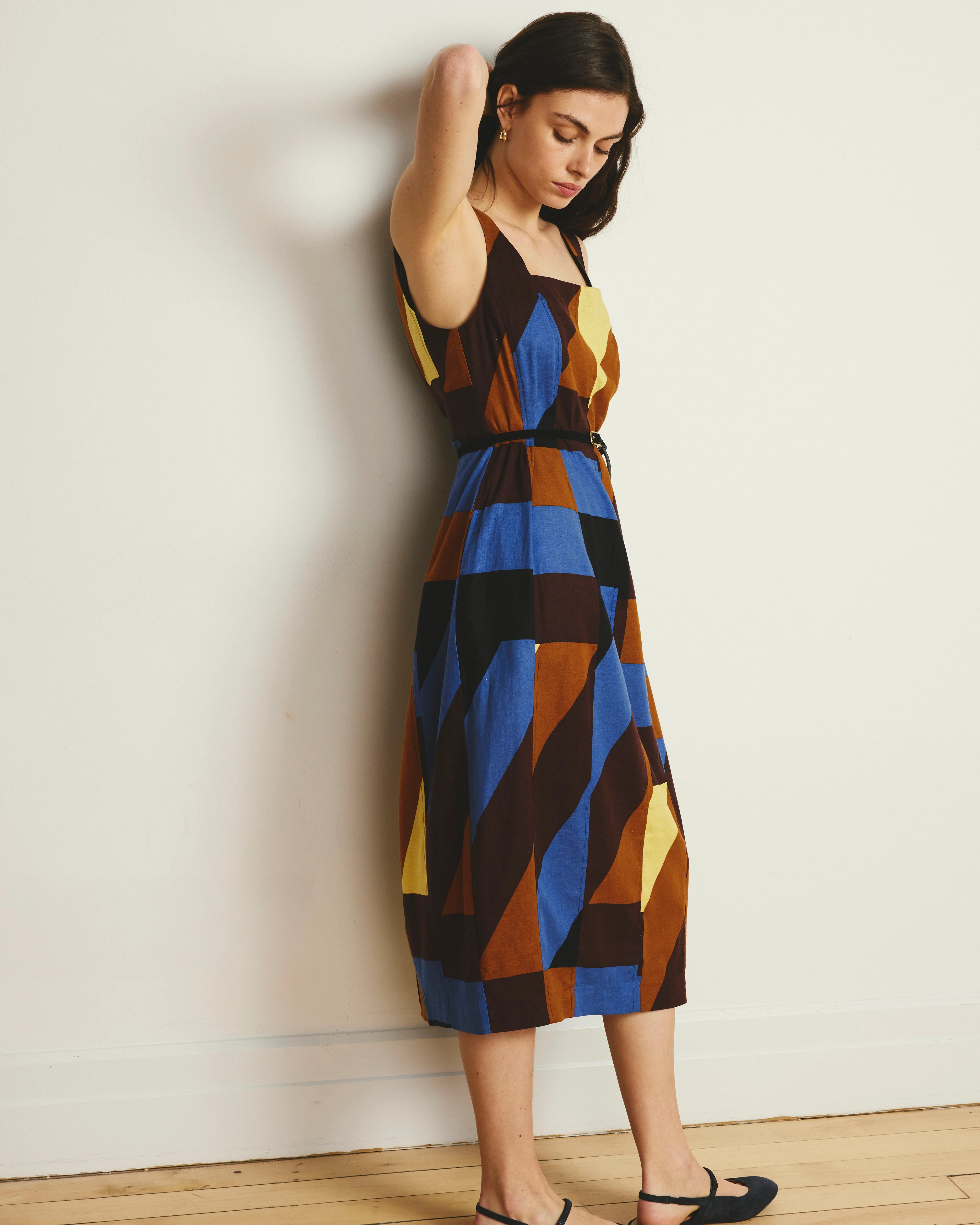 Saulay Square Neck Linen Midi Dress - Beach Ombra Print - Image 5