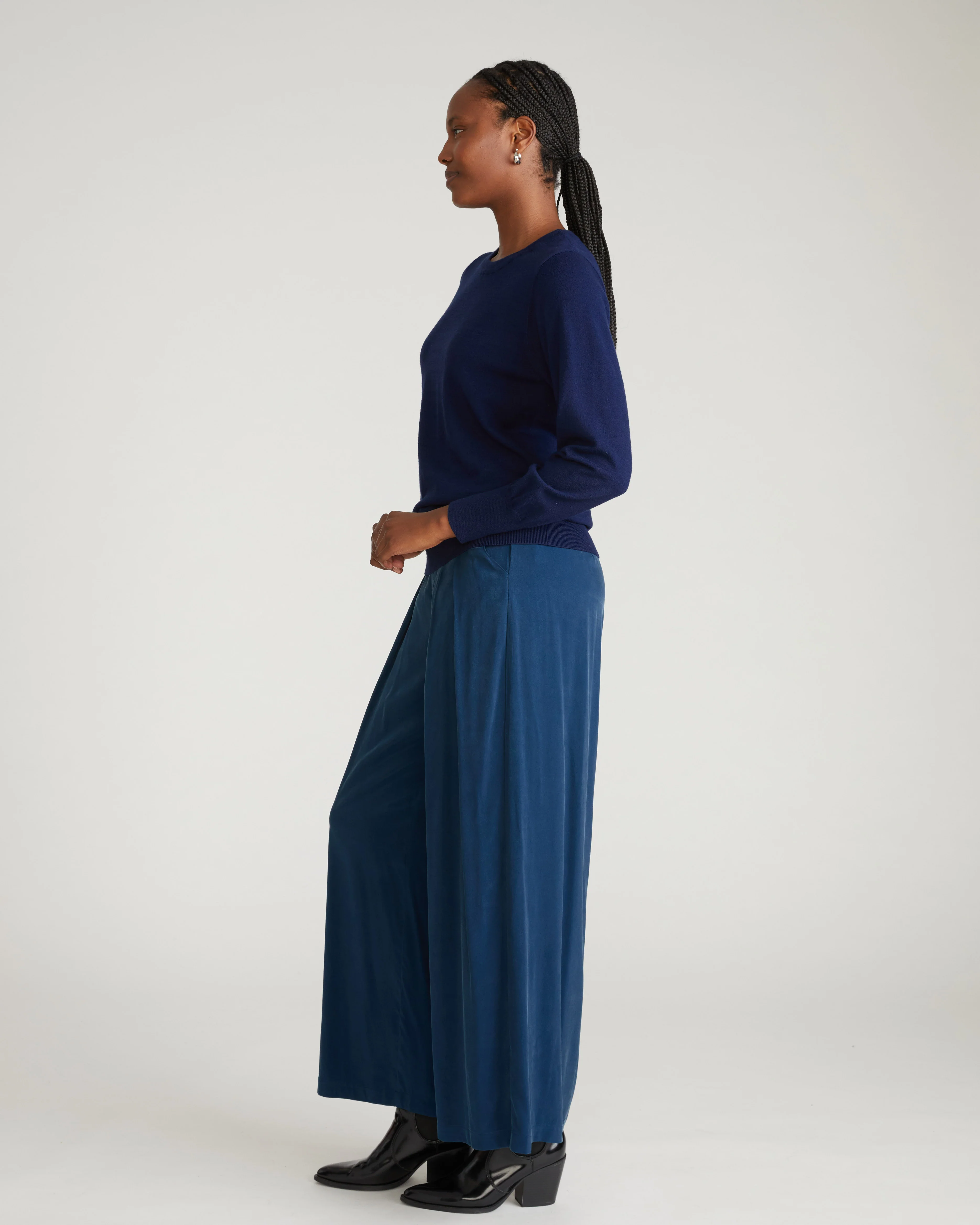 Savvy Fine Knit Crew Sweater - Midnight - Image 4