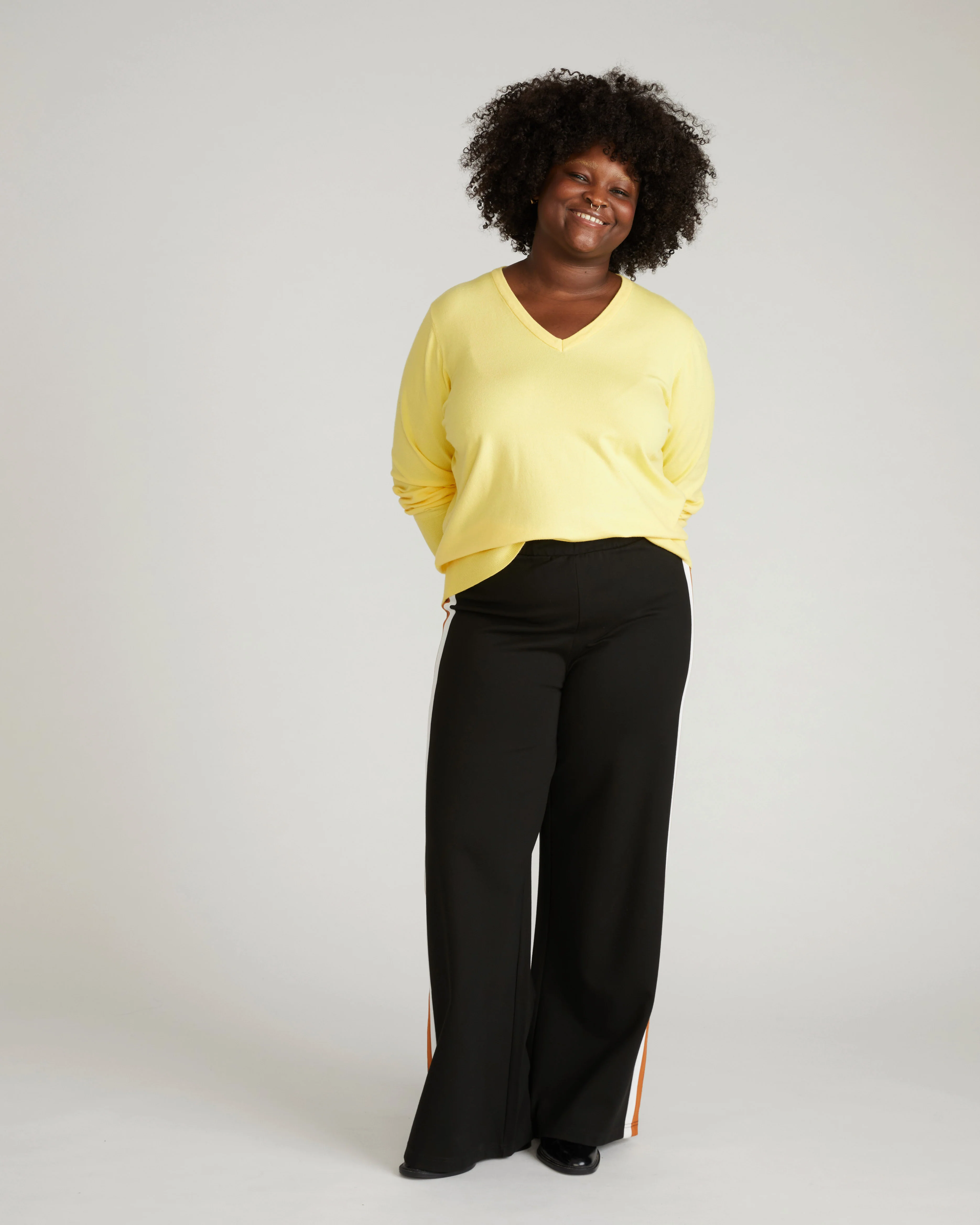 Savvy Fine Knit V Sweater - Banana Pudding - Image 6