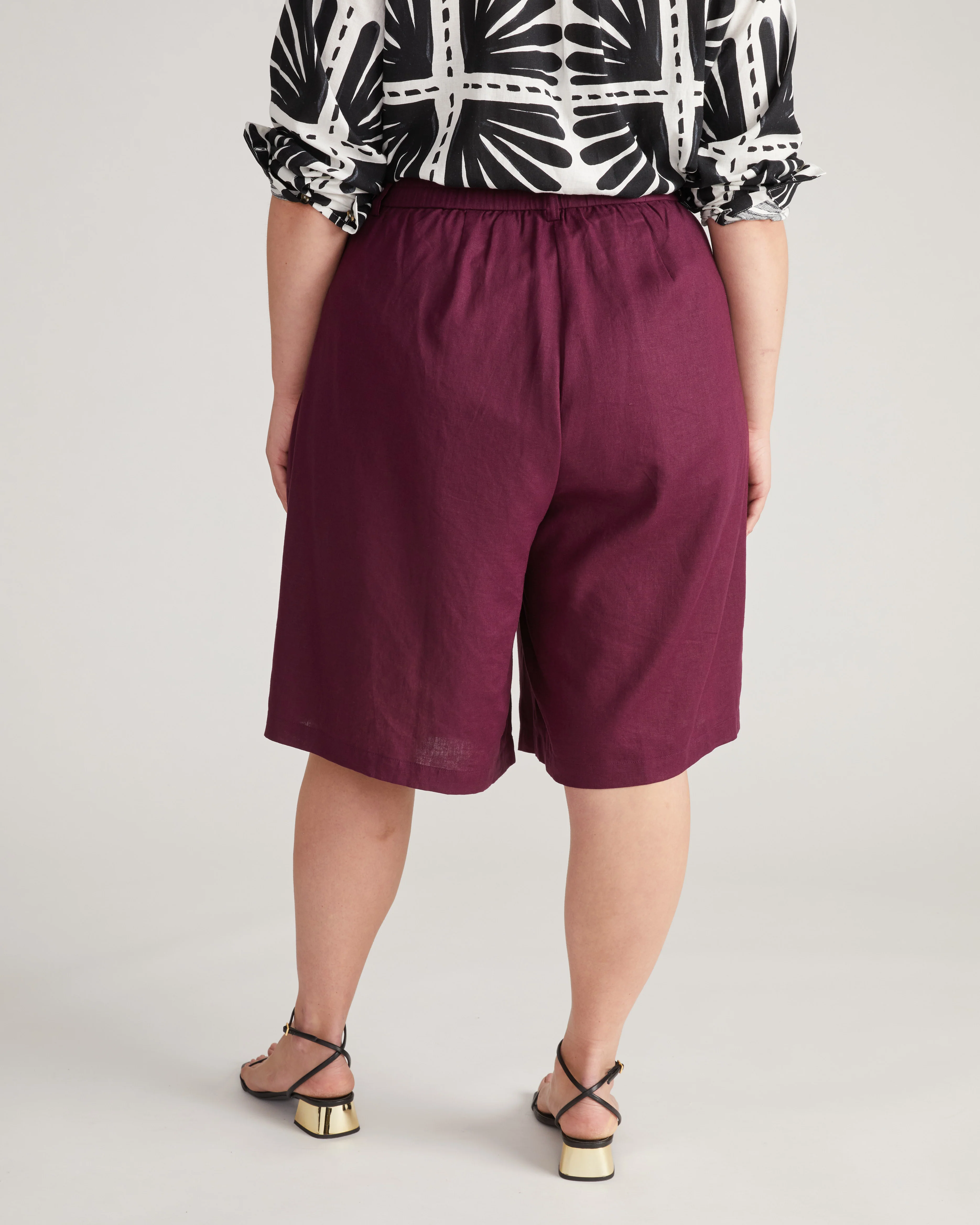 Seaport Tailored Linen Short - Acai - Image 3