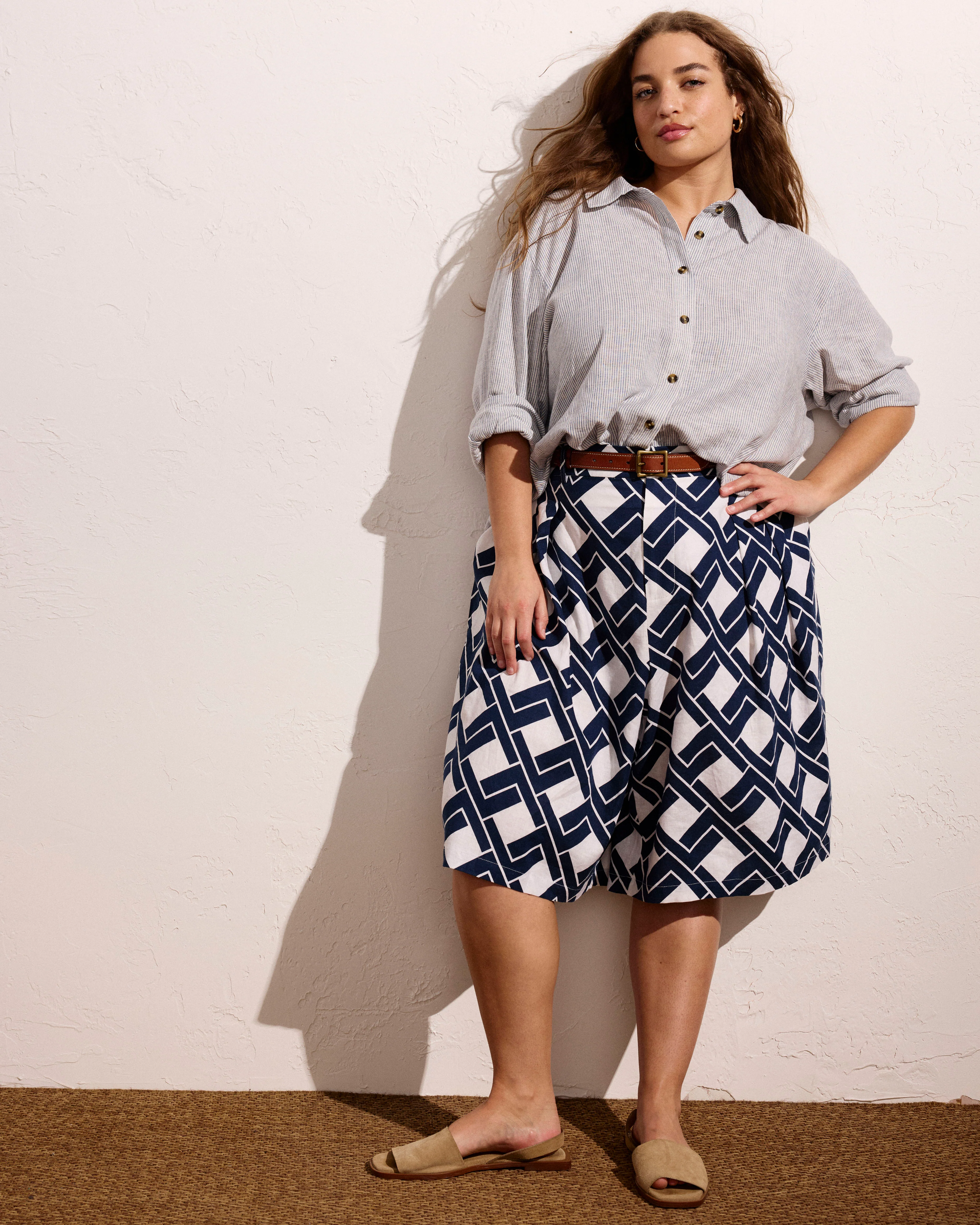 Seaport Tailored Linen Short - Geometrica Print - Image 2