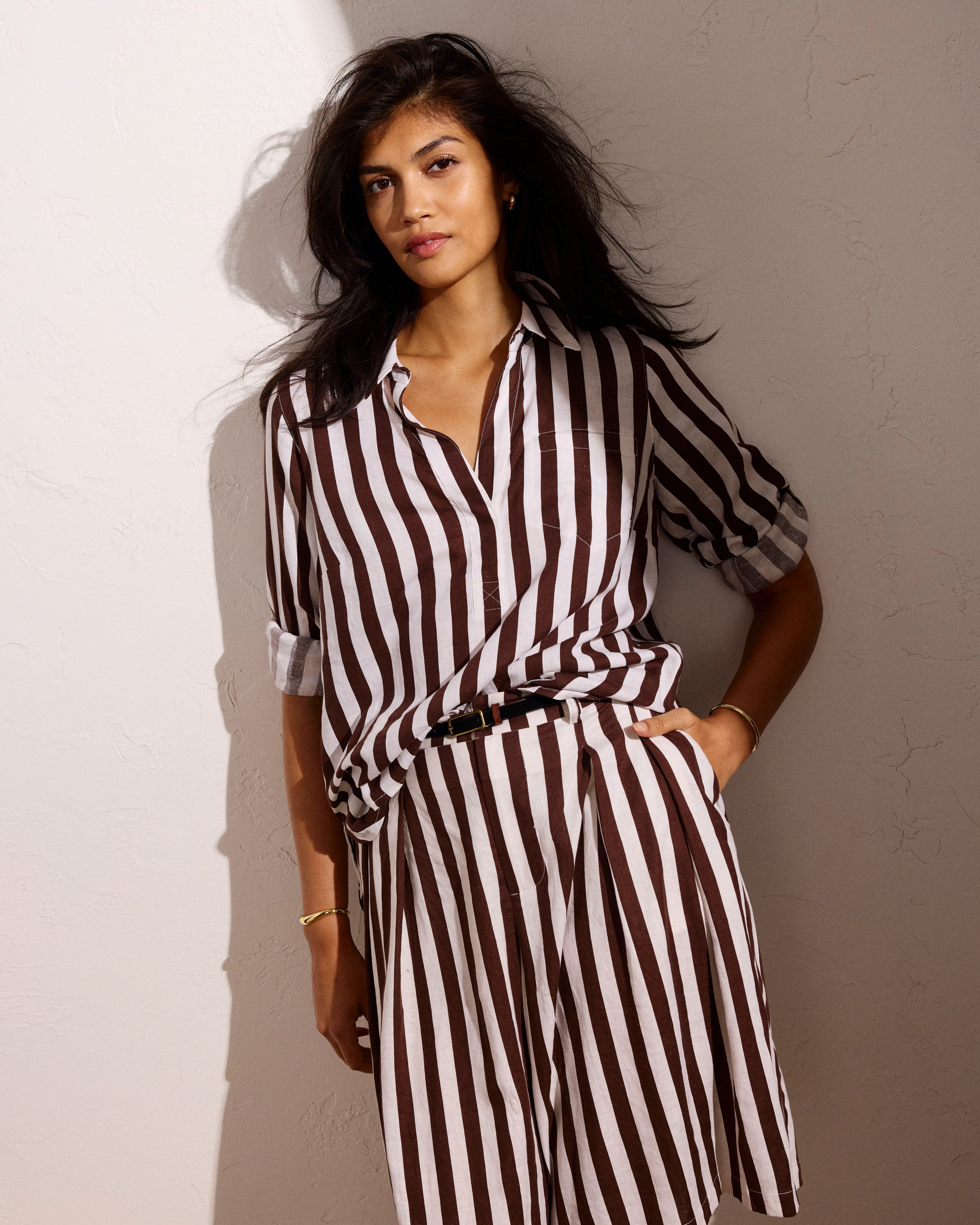 Seaport Tailored Linen Short - Peppercorn Stripe - Image 3