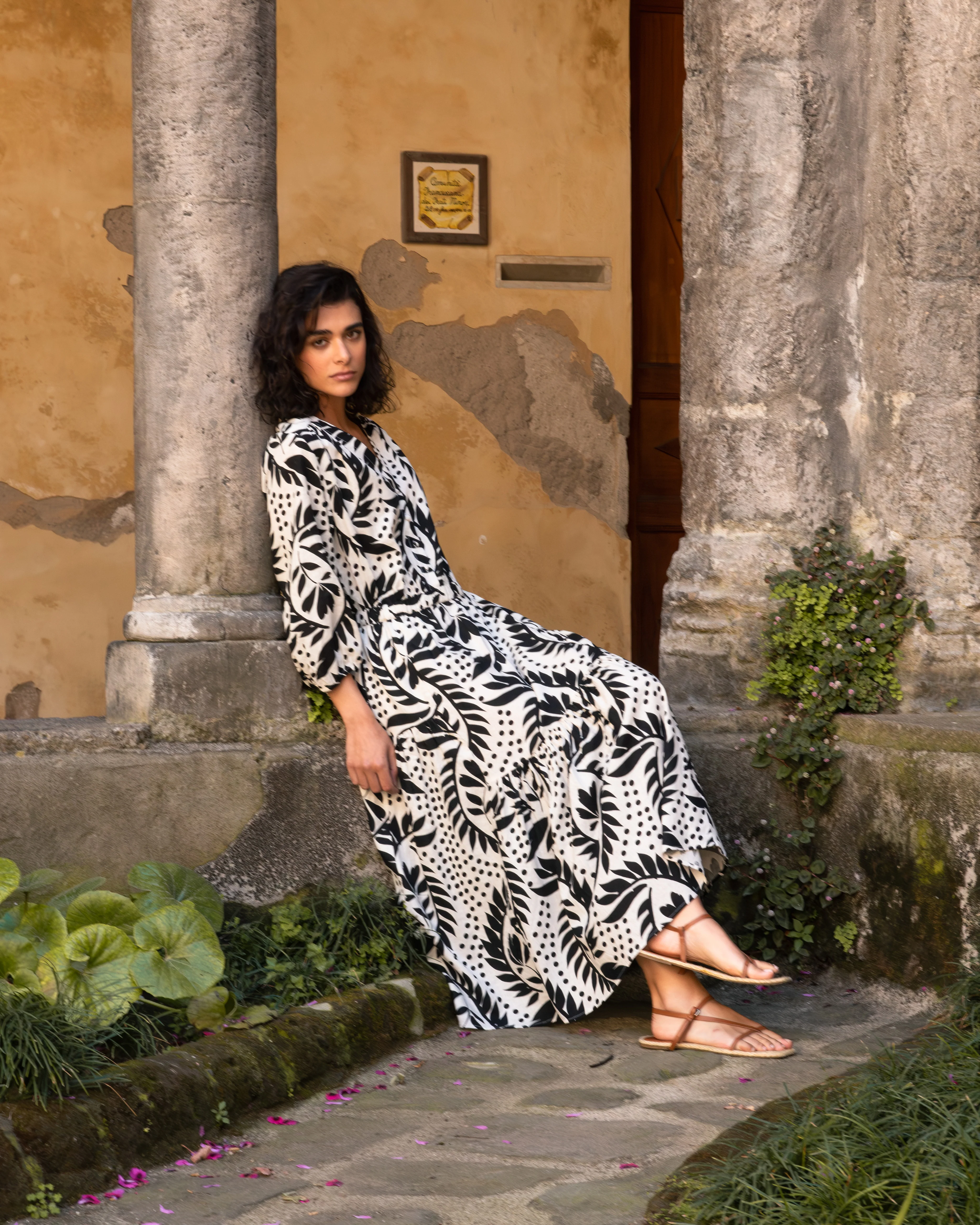 Sorrento Linen Midi Dress - Vine Print - Image 2