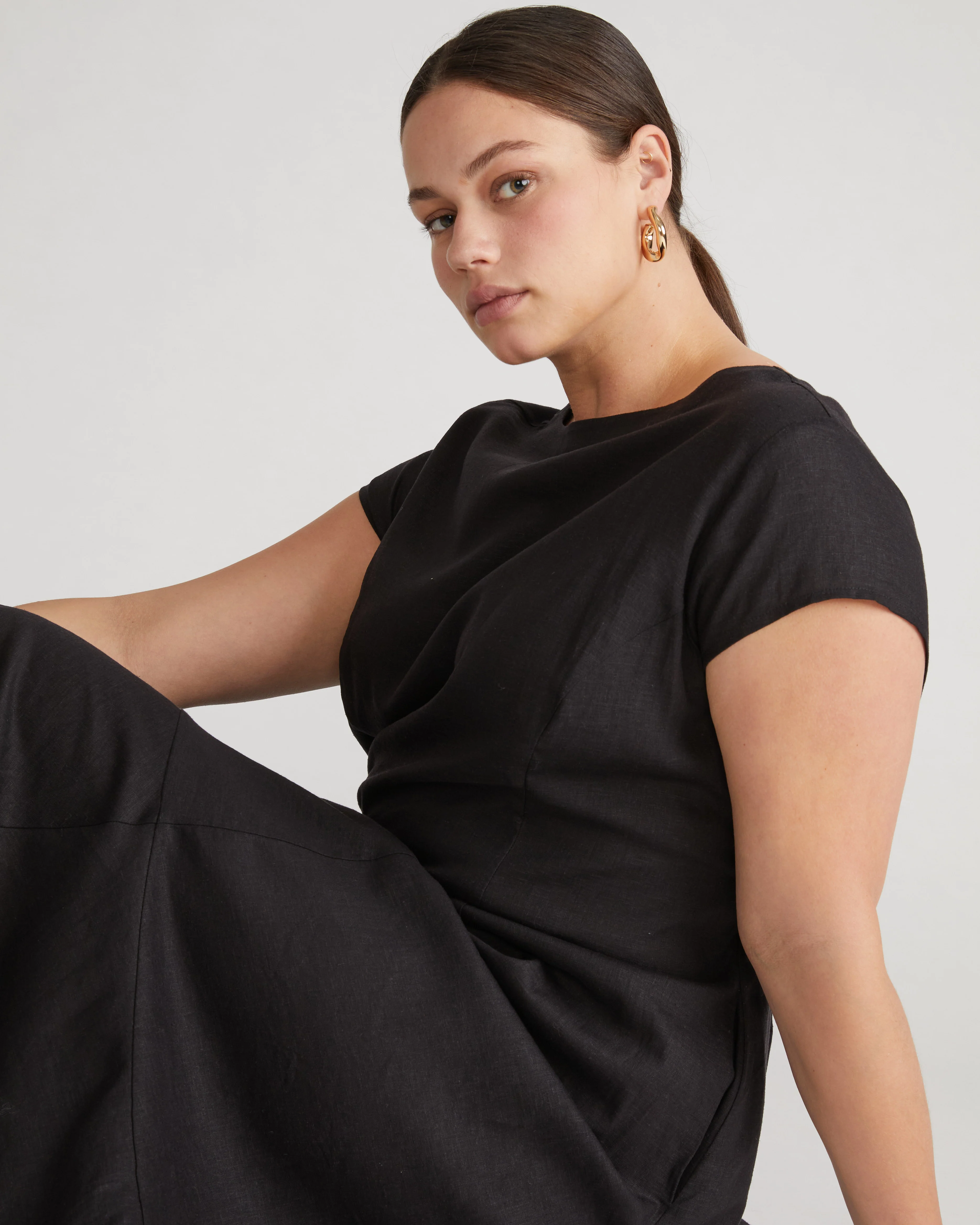 Sunset Linen Flounce Dress - Black - Image 5