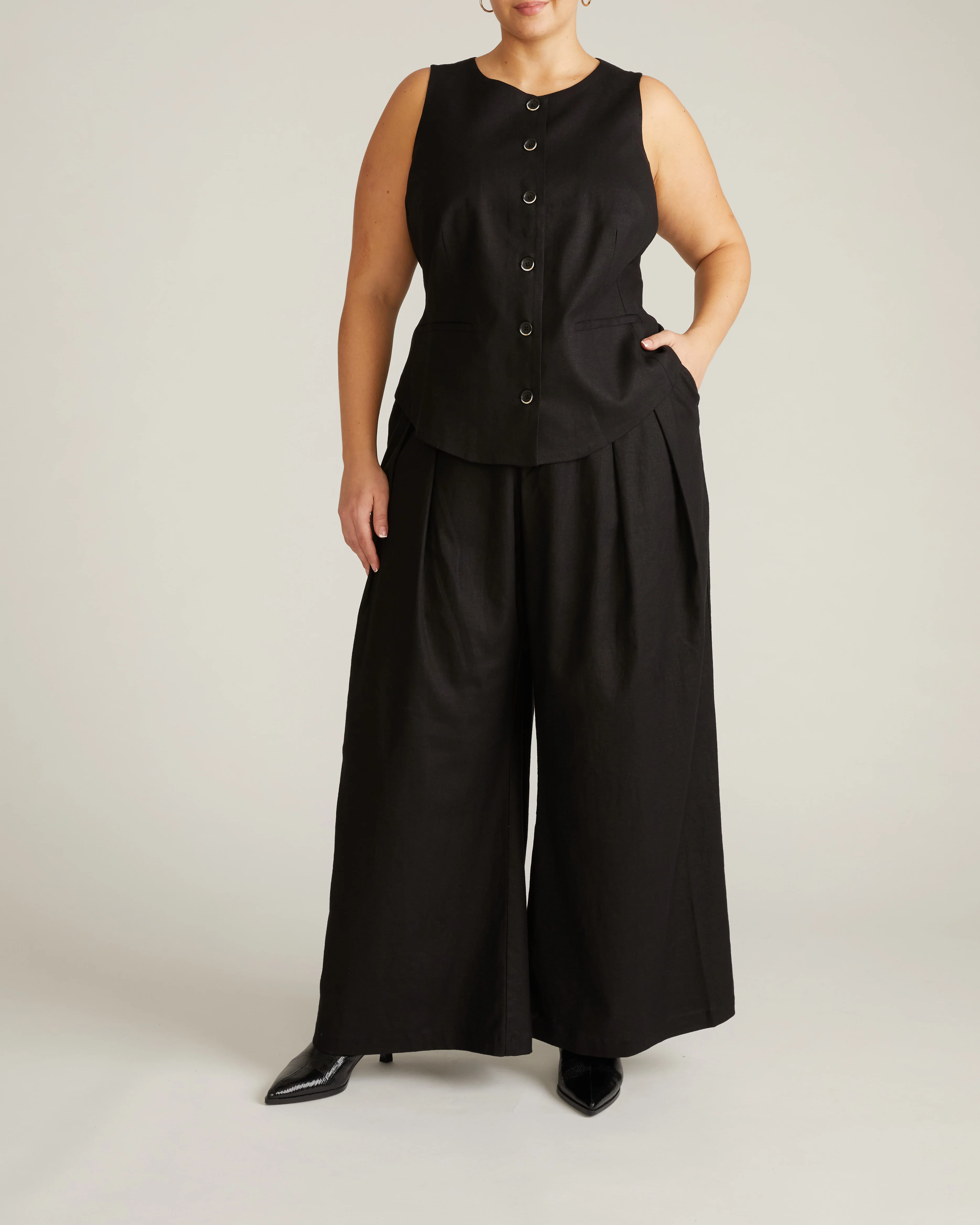 Tamsin Stretch Linen Vest - Black - Image 6