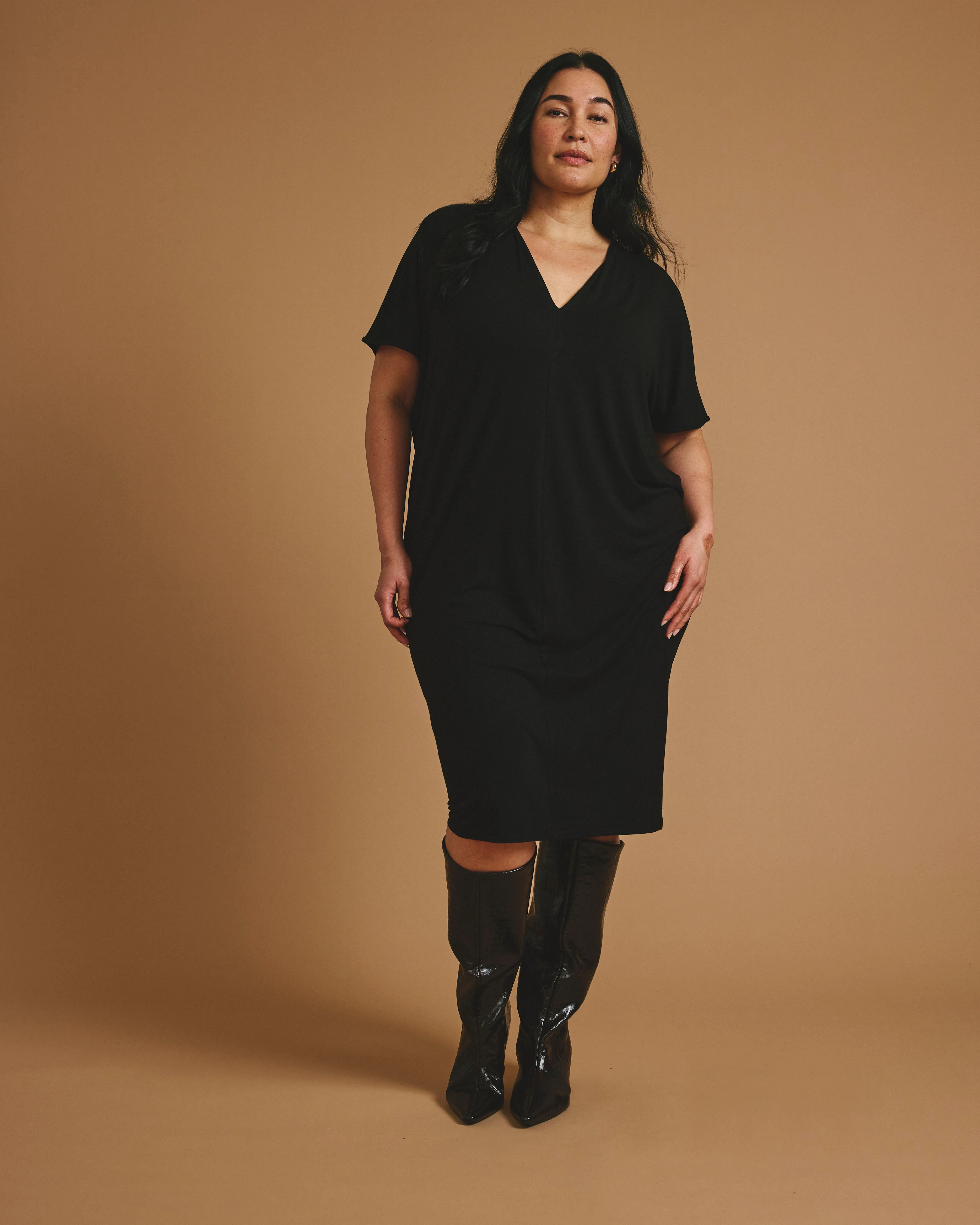 Teresa Liquid Jersey V-Neck Dress - Black - Image 3